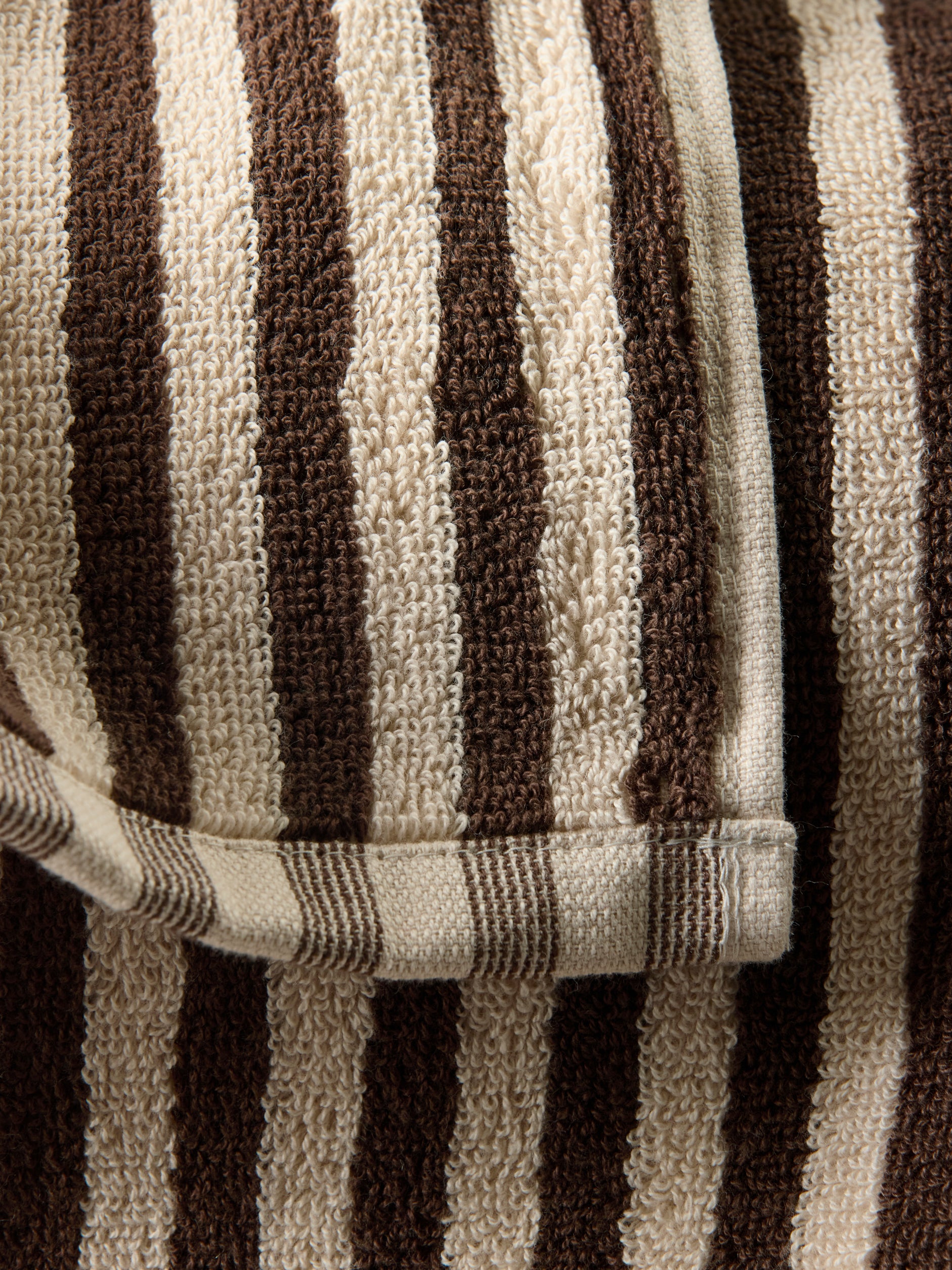 Wide Stripe Cotton Bath Towel Cocoa/Bone / Bath Towel