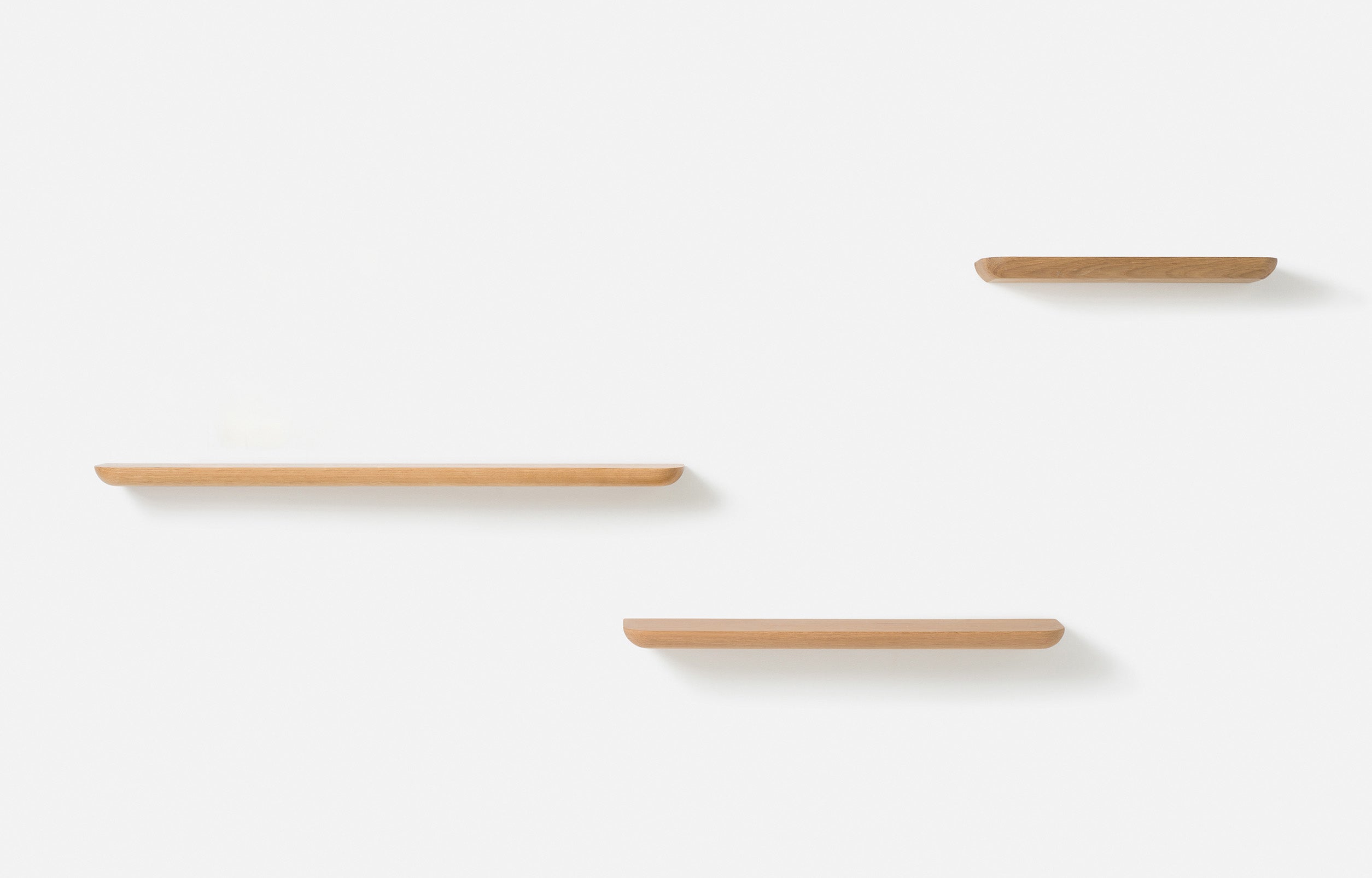 Radial Floating Shelf Natural Oak / Small