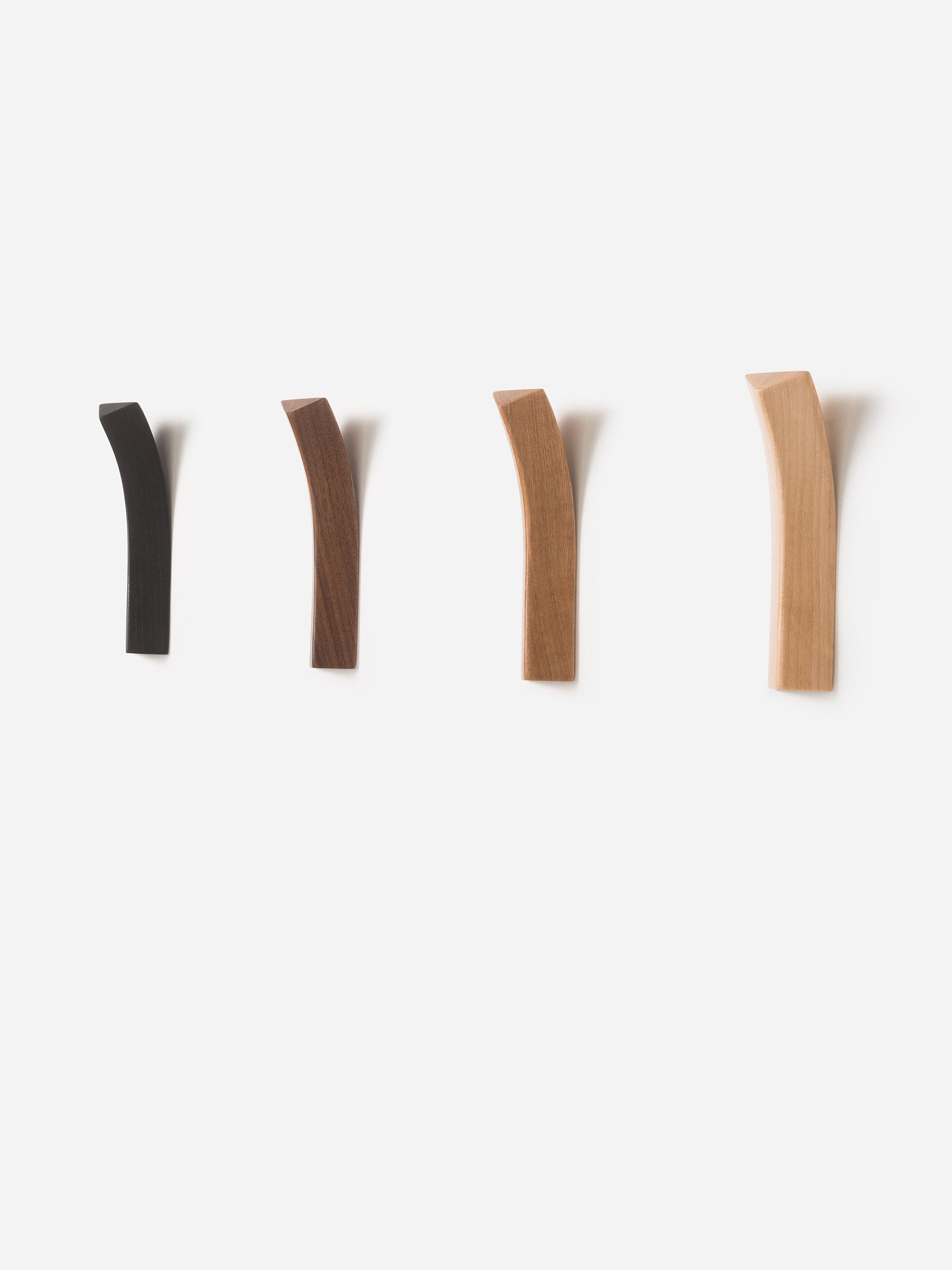 Bow Wall Hook Walnut / One Size