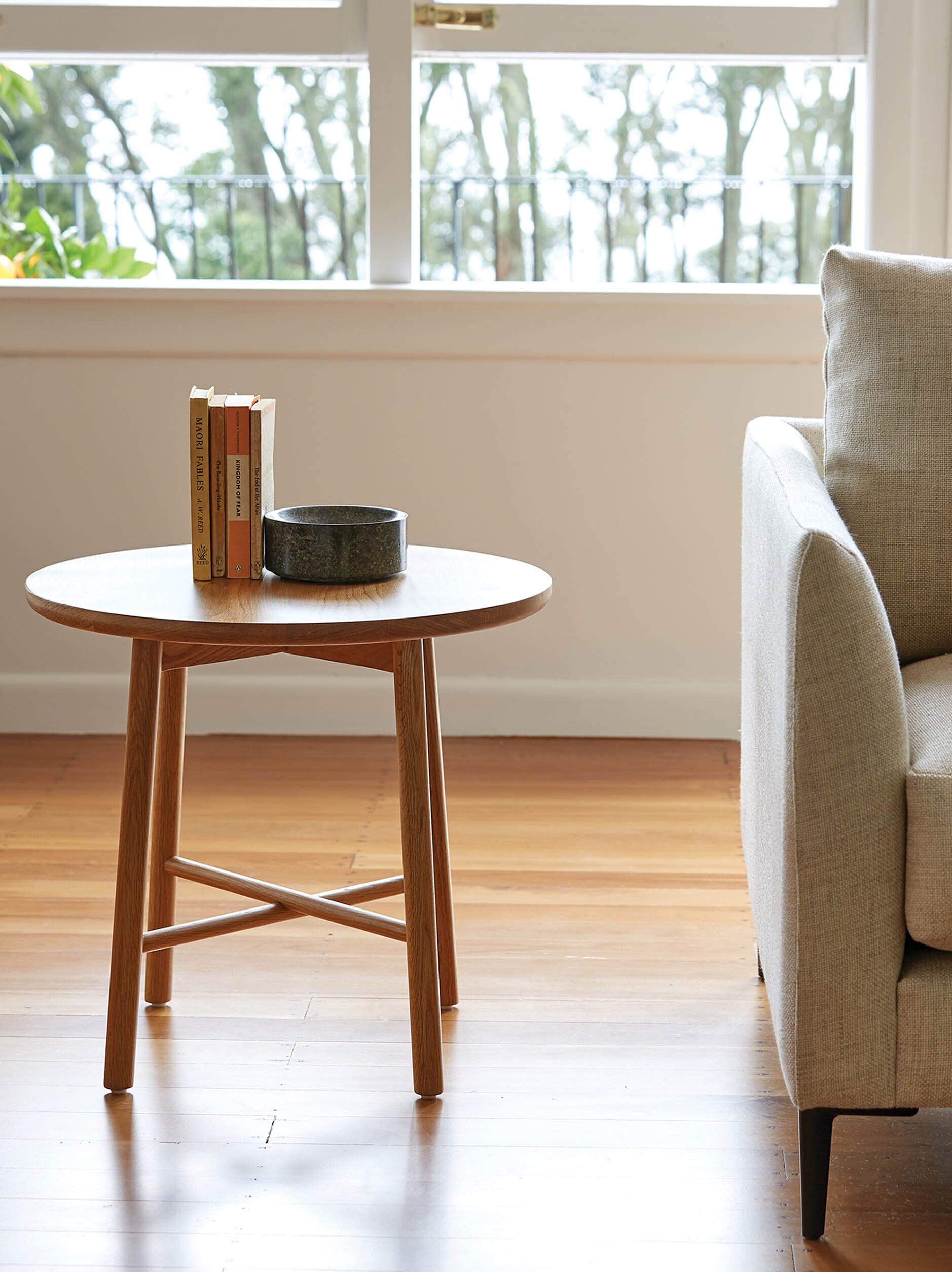 Radial Round Side Table Oak / One Size