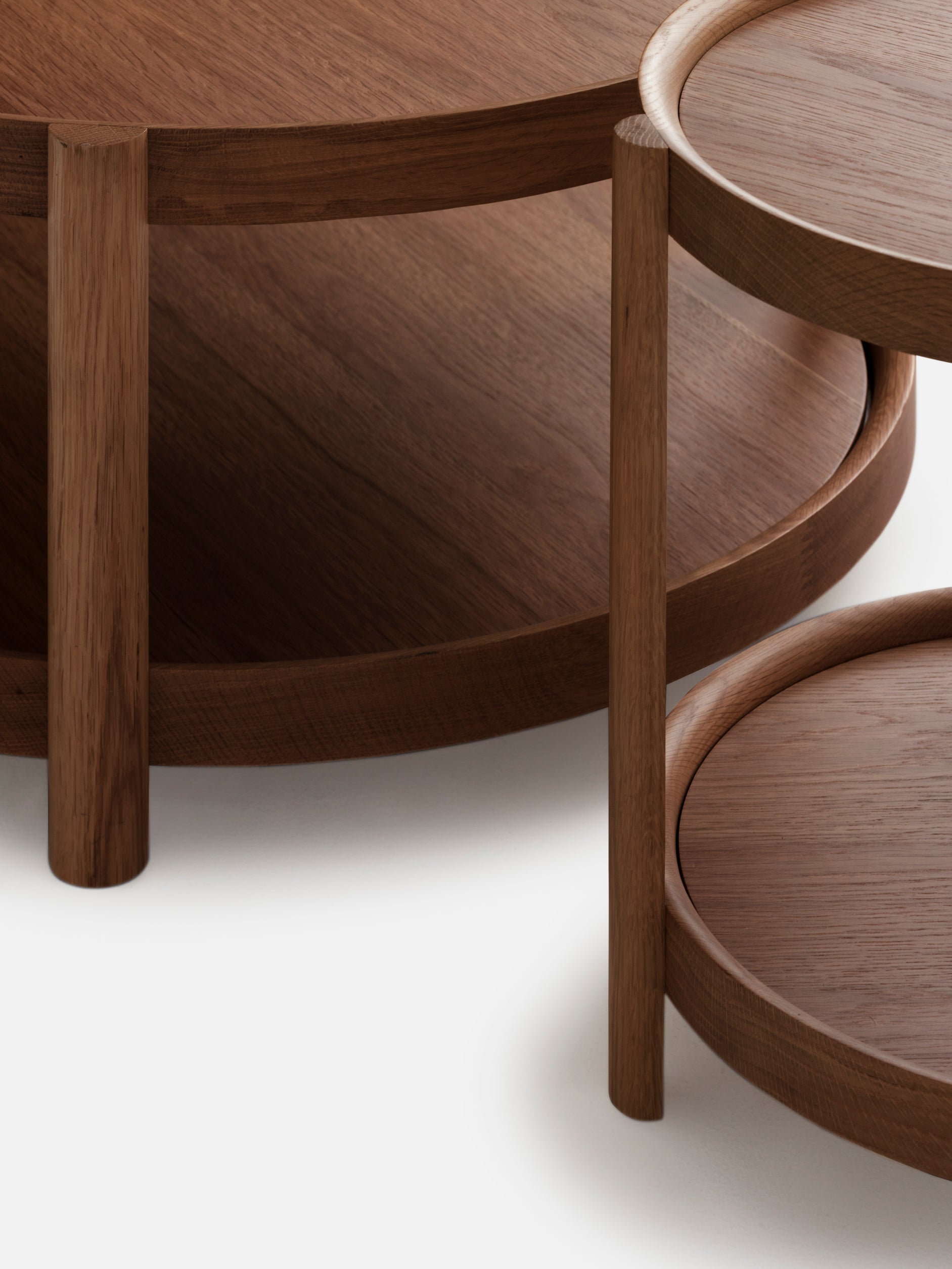 Column Side Table Walnut/Plywood / One Size