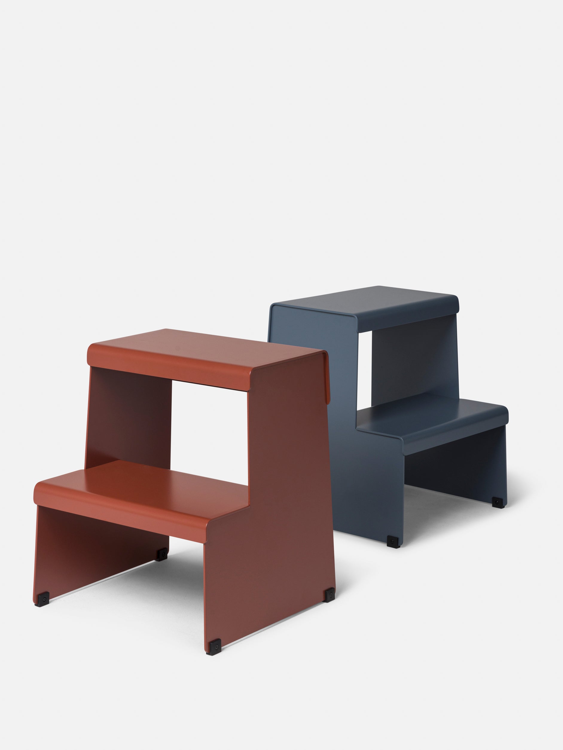 Supply Stool Rust / One Size