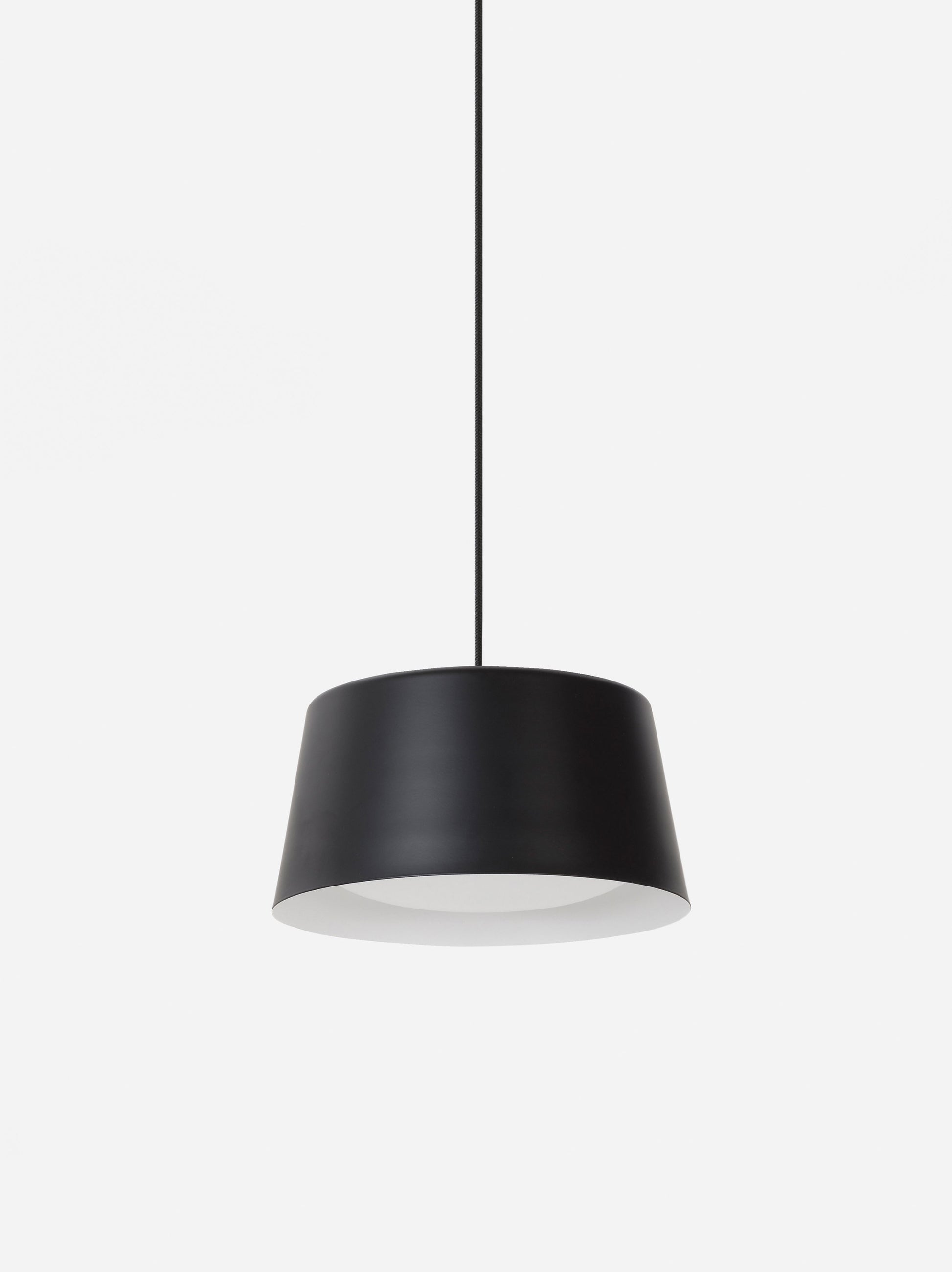 Ellipse Pendant Tall Black / Large