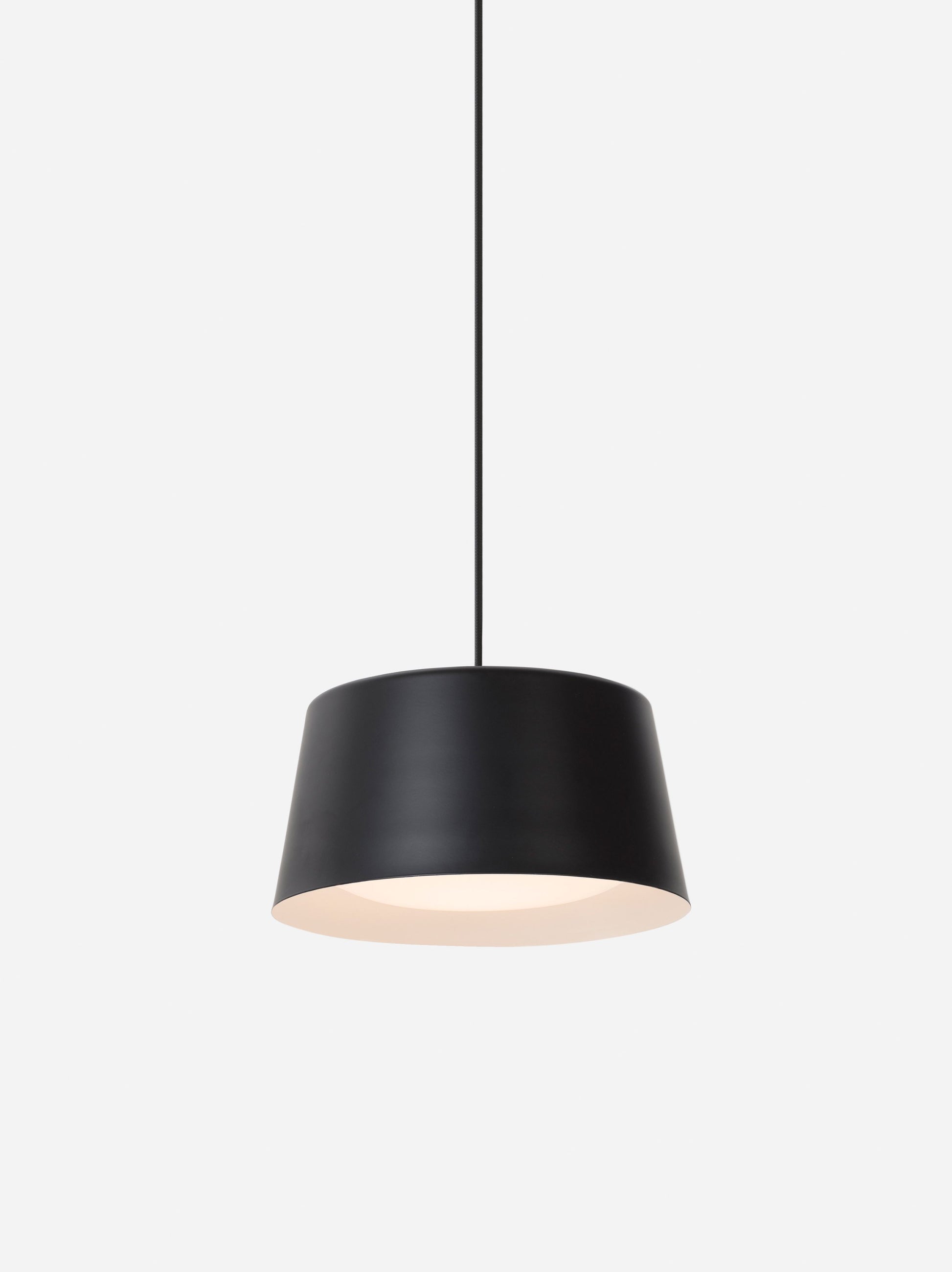 Ellipse Pendant Tall Black / Large