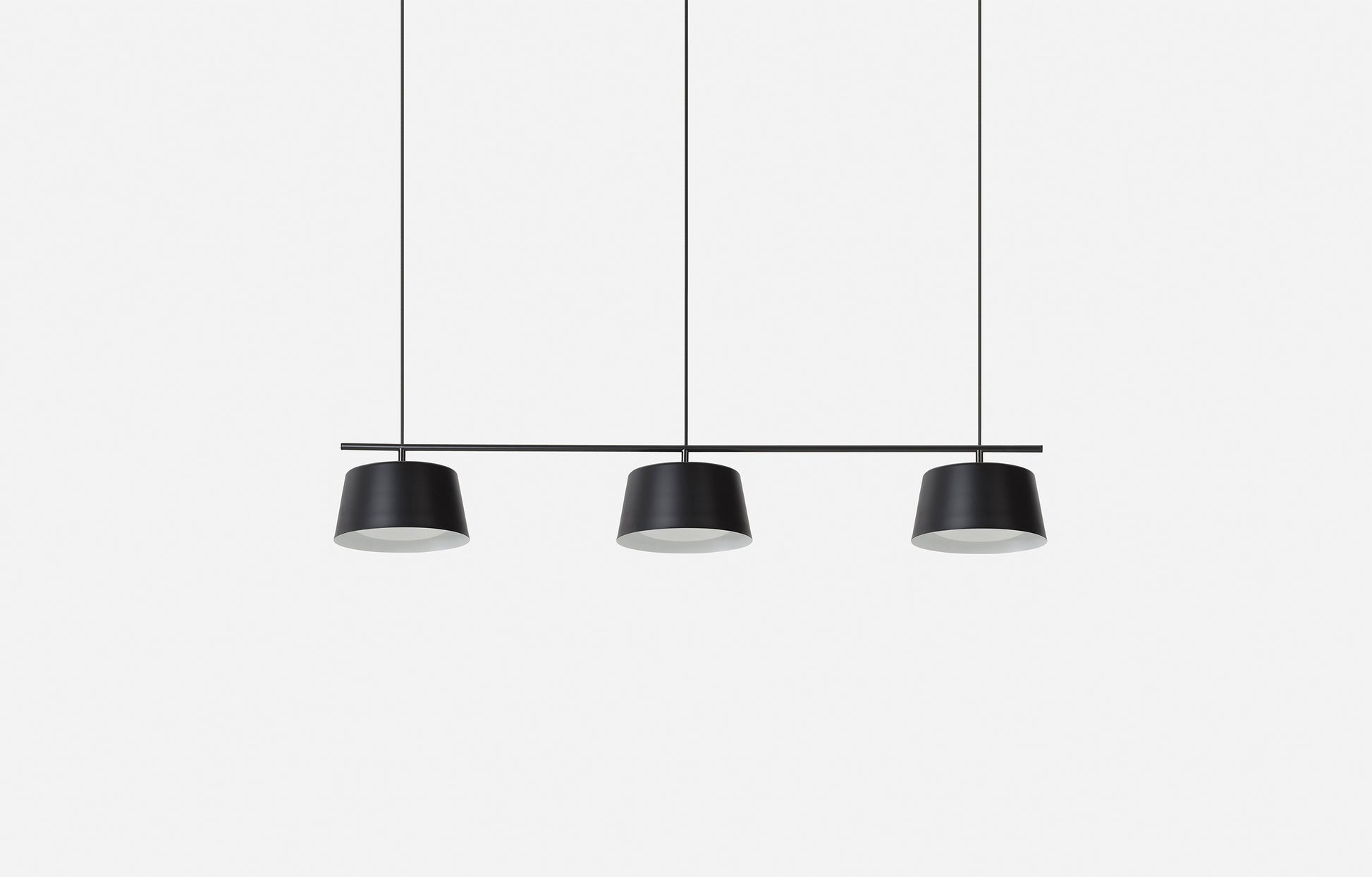 Ellipse Pendant Tall Black / Small