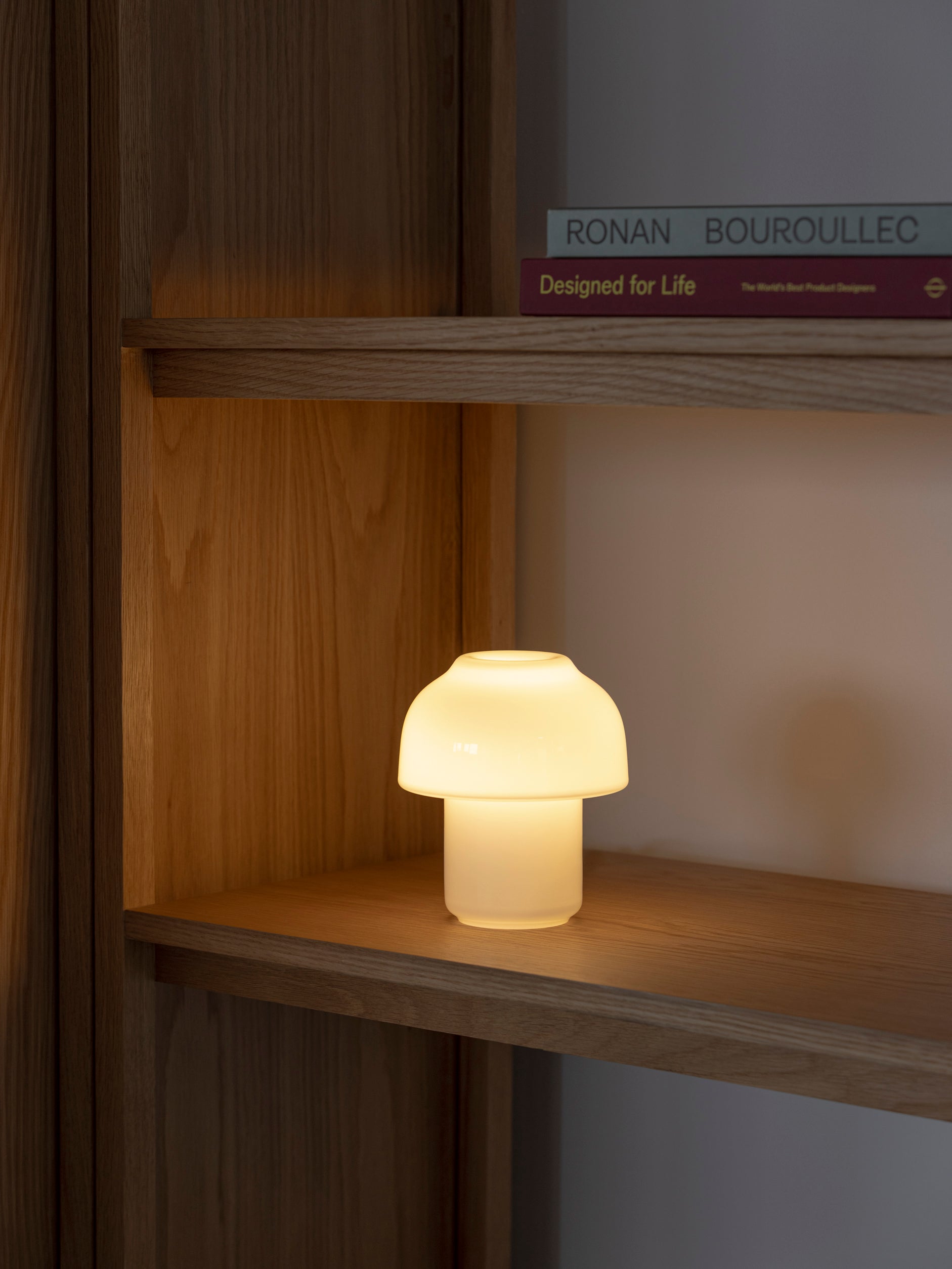 Port Table Lamp Frosted White / One Size
