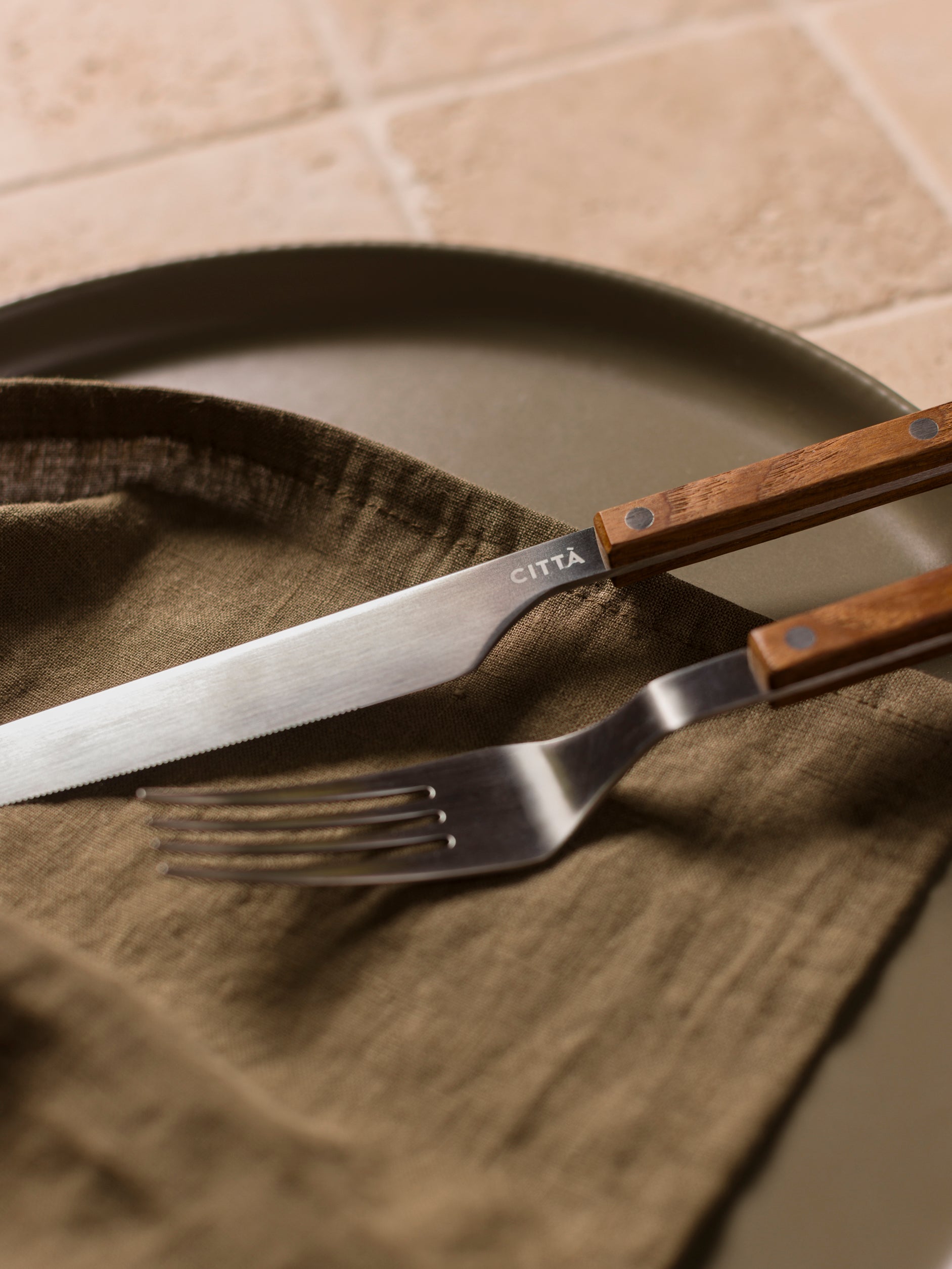 Tavolo Cutlery Set/16 Maple / One Size