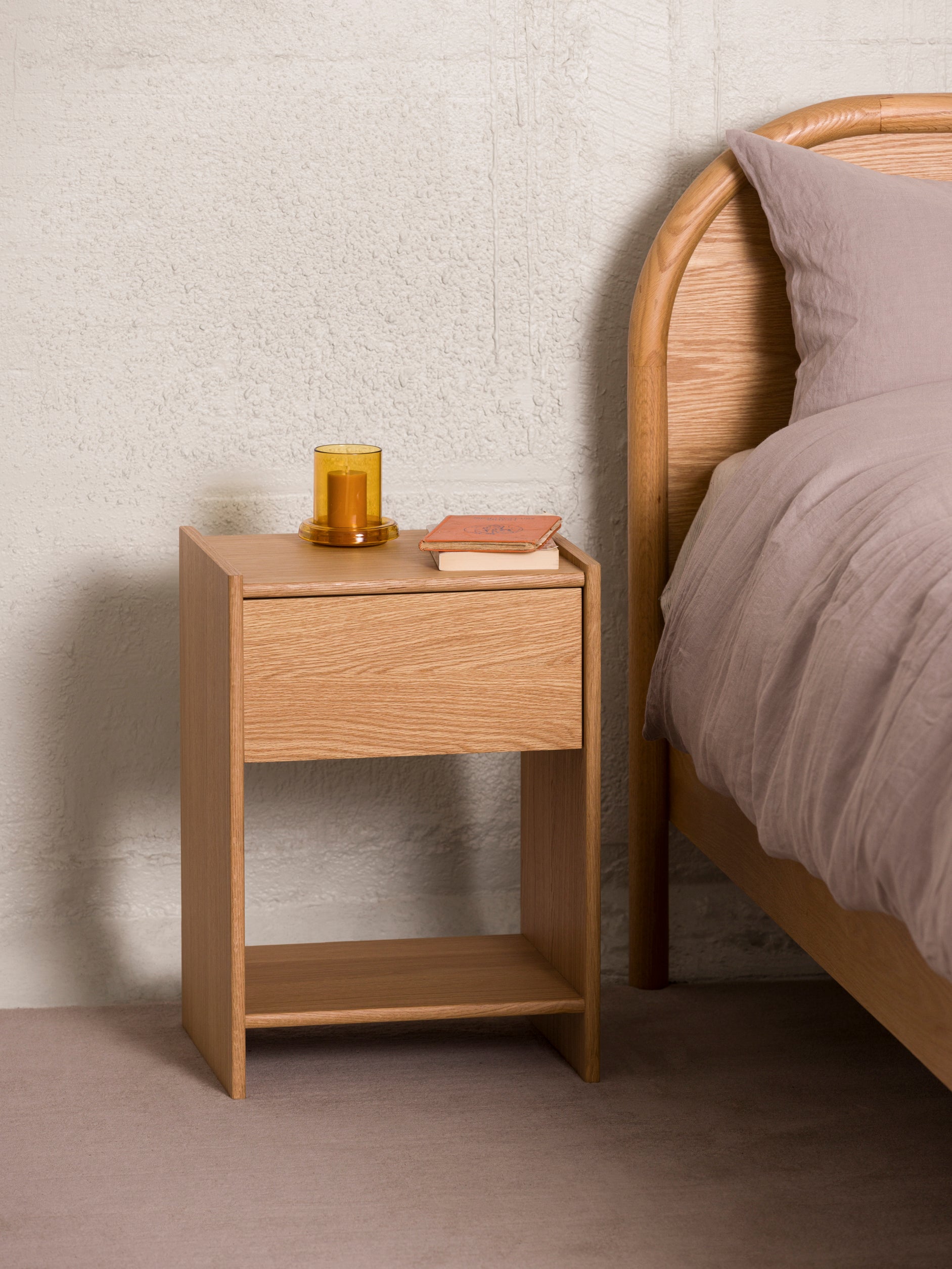 Switch Sidetable Oak / One Size