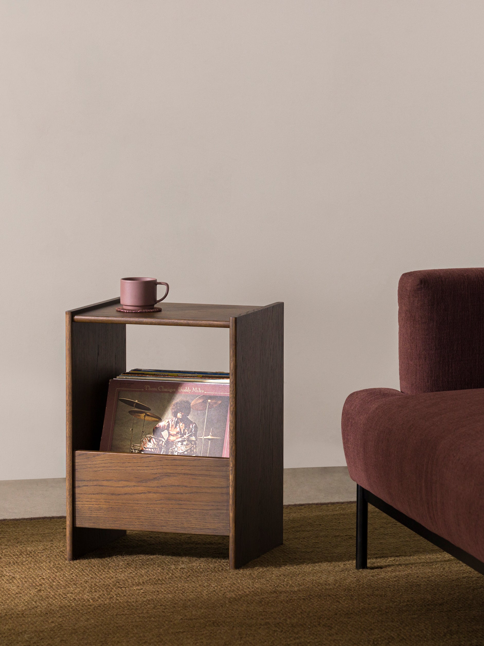 Switch Sidetable Smoked Oak / One Size