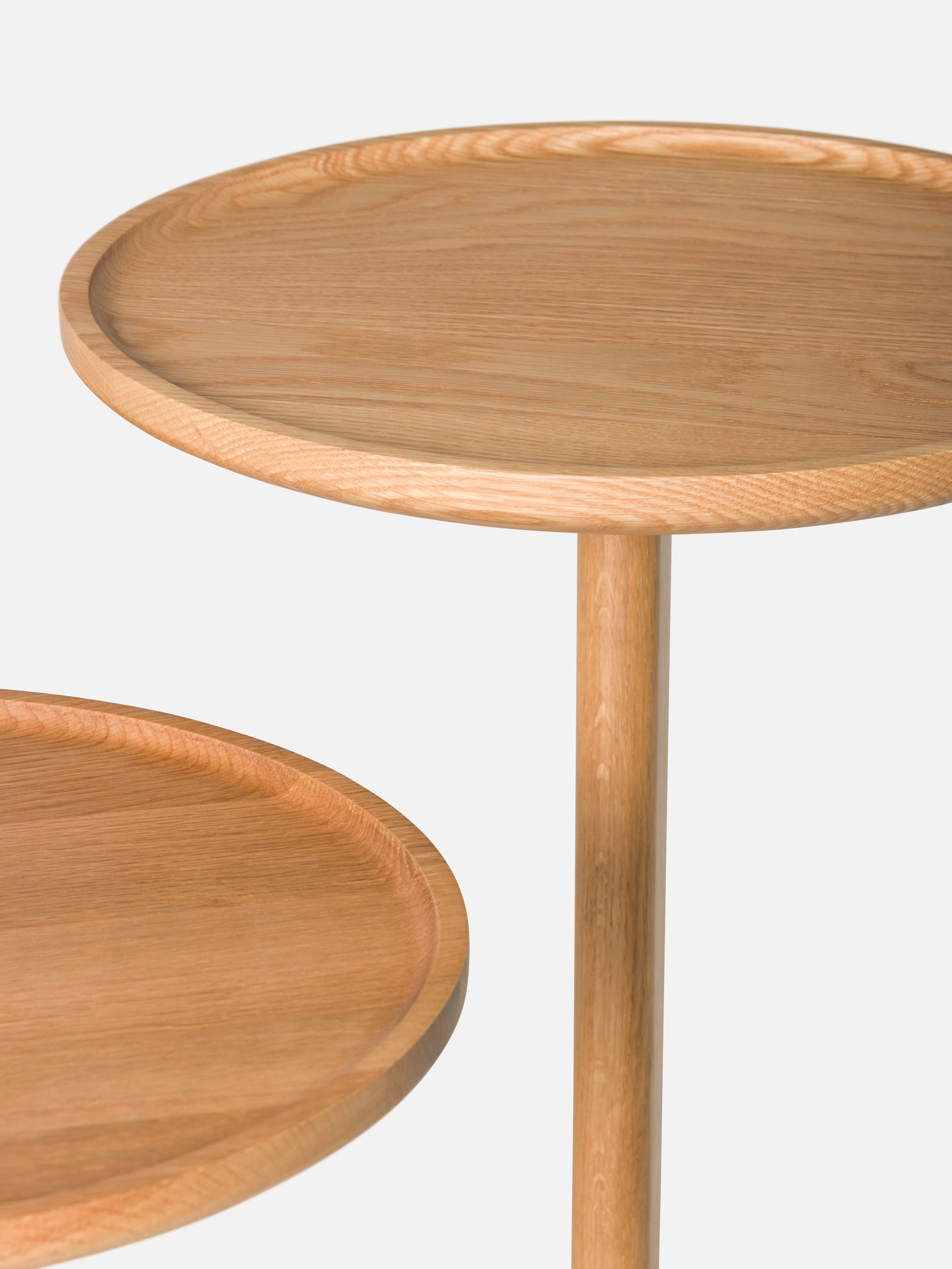 Lily Side Table Oak / Low