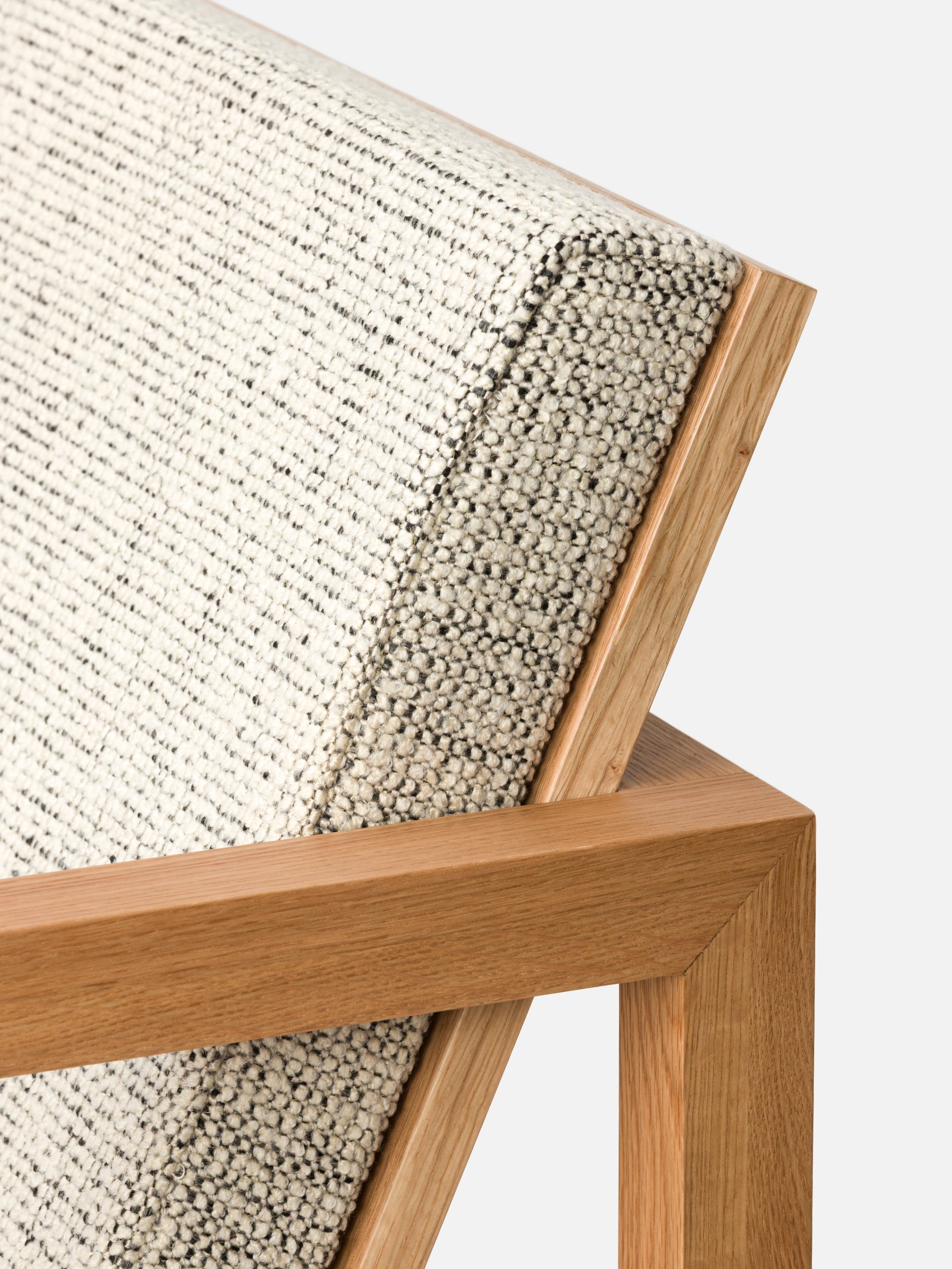 Framed Armchair Oak/Granite None / None