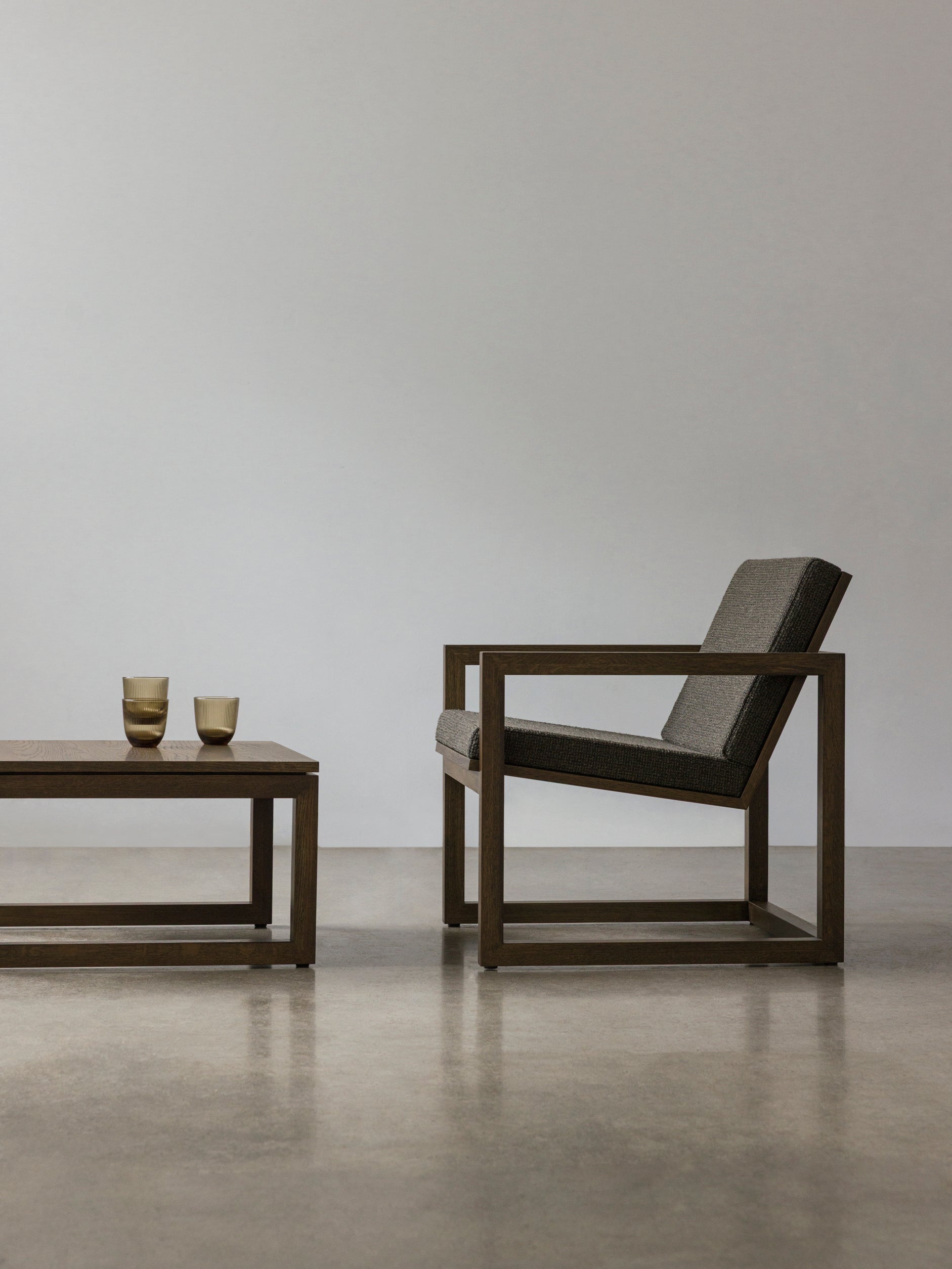 Framed Armchair Smoked Oak/Riverstone None / None