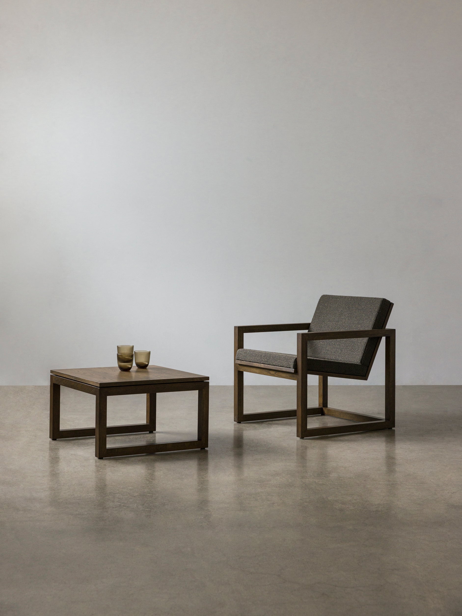 Framed Armchair Smoked Oak/Riverstone None / None