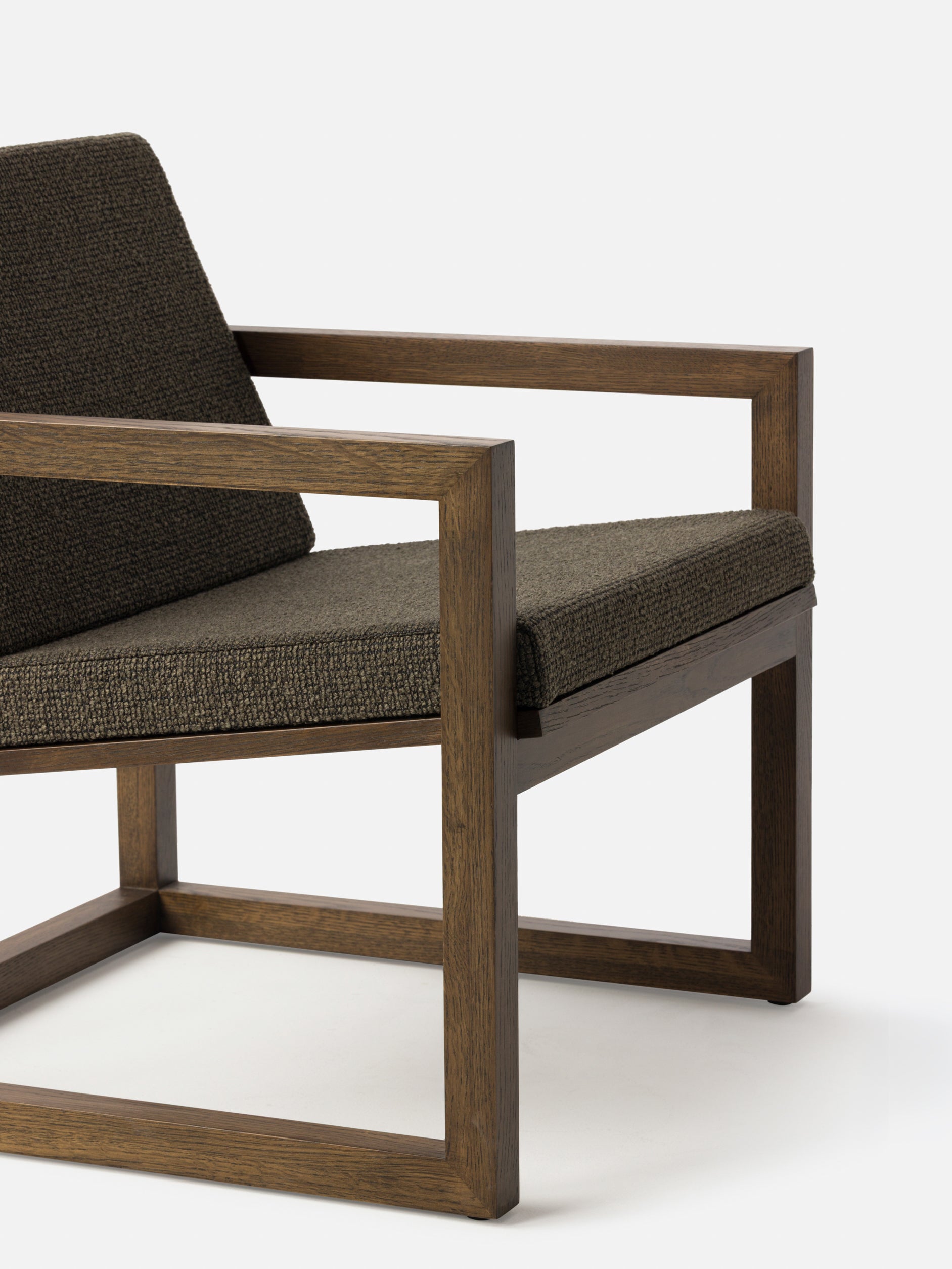 Framed Armchair Smoked Oak/Riverstone None / None