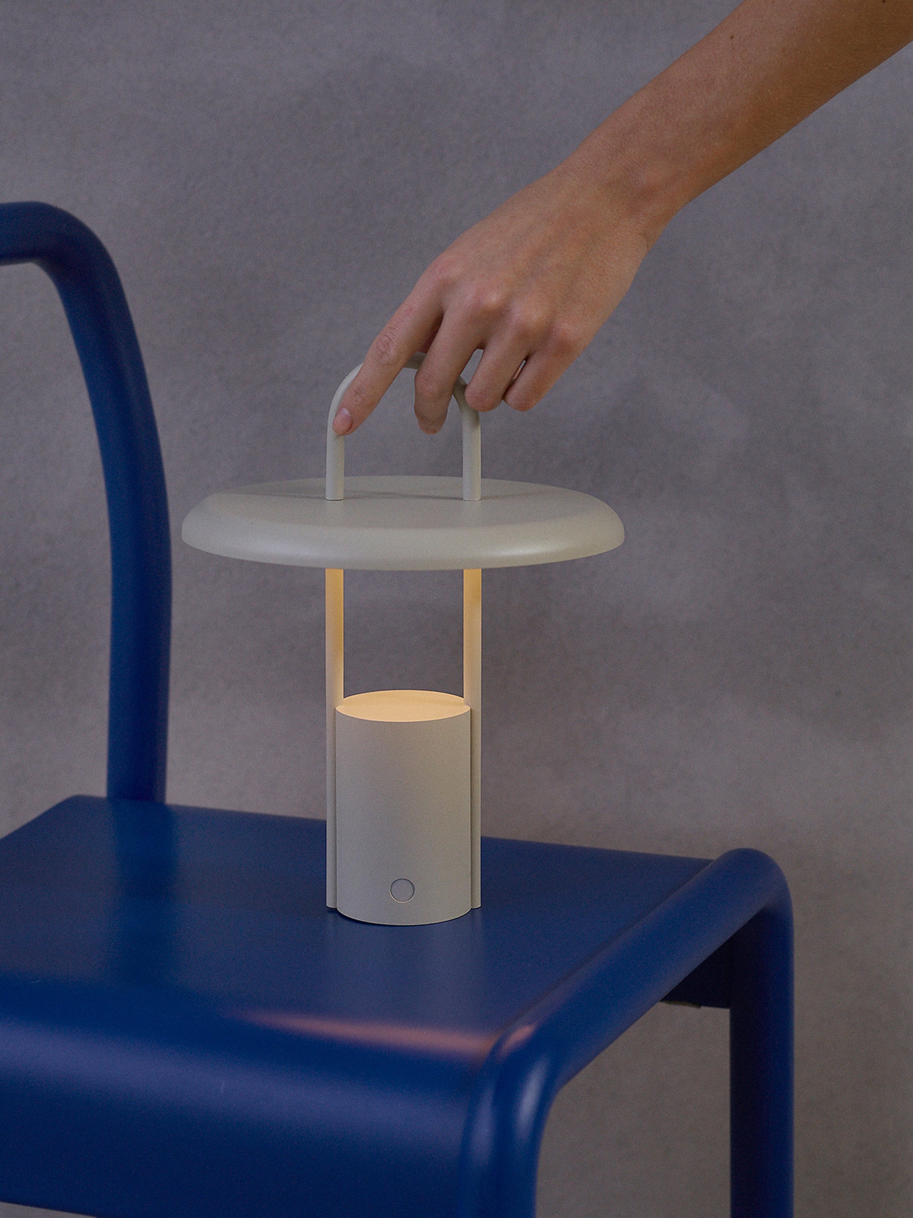 Pier Portable LED Lamp Sand / One Size