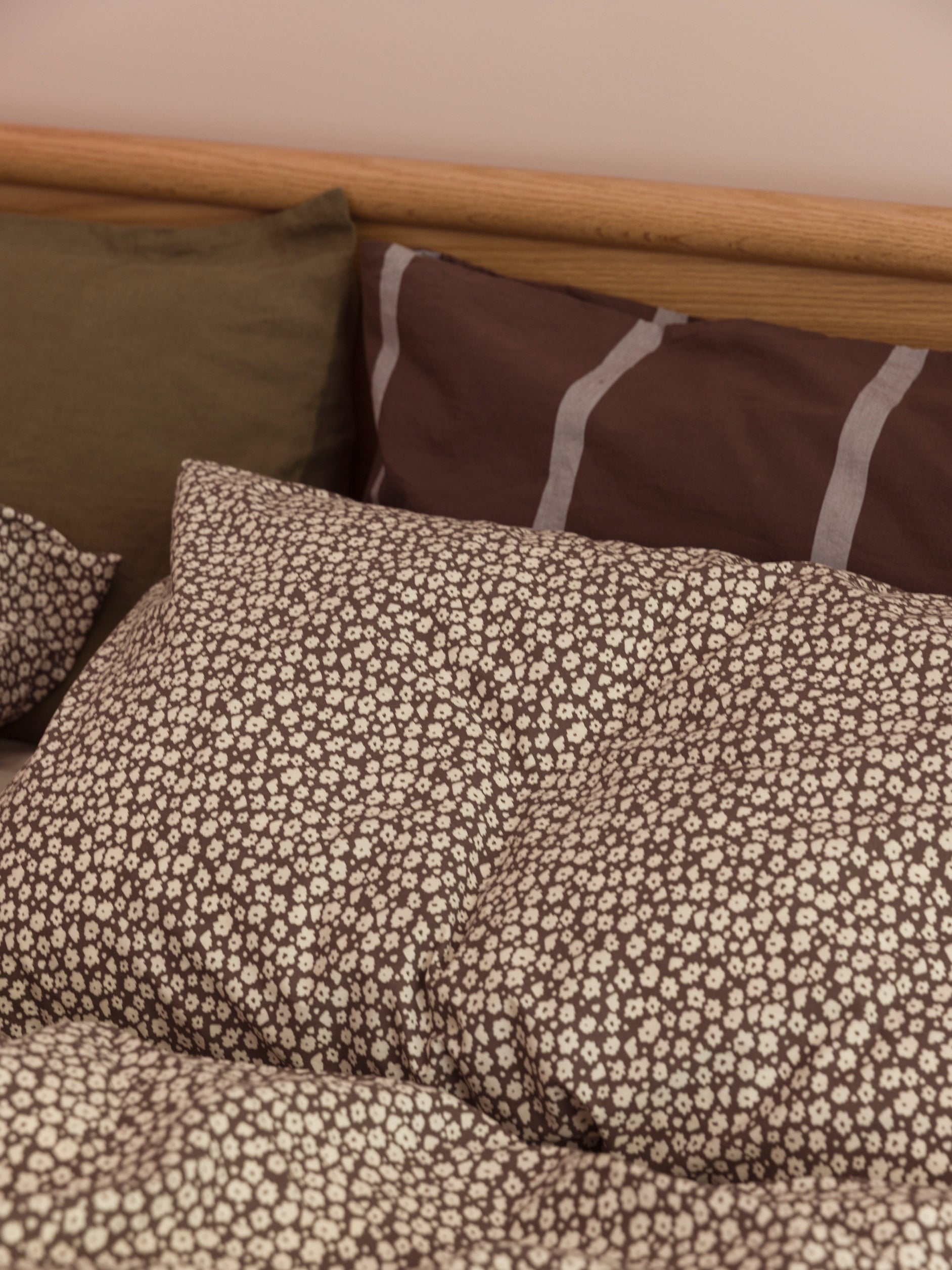 Forget Me Not Organic Cotton Pillowcase Pair Rye/Bone / Pillowcase Pair
