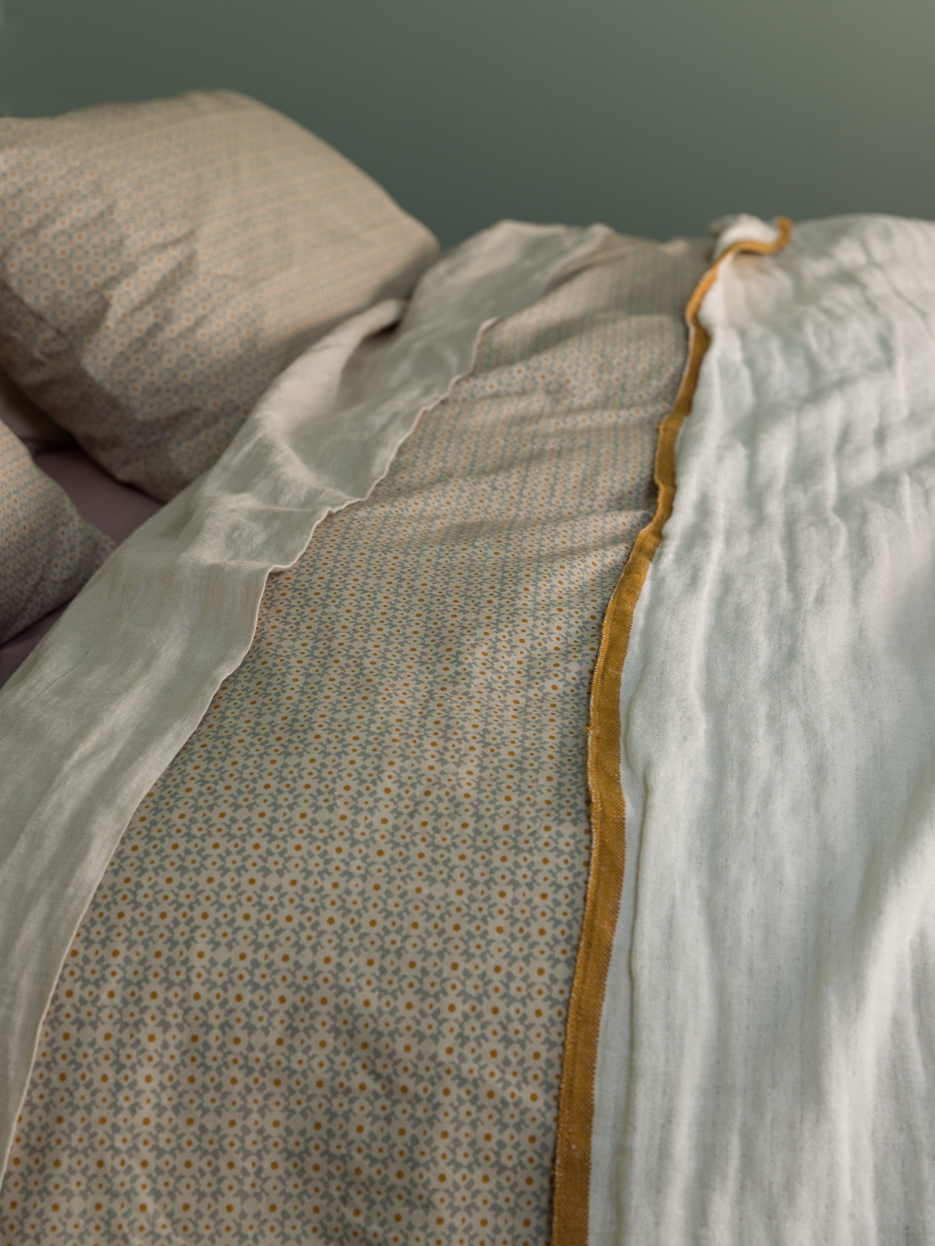 Porto Organic Cotton Duvet Cover Cloud/Pumpkin / Super King