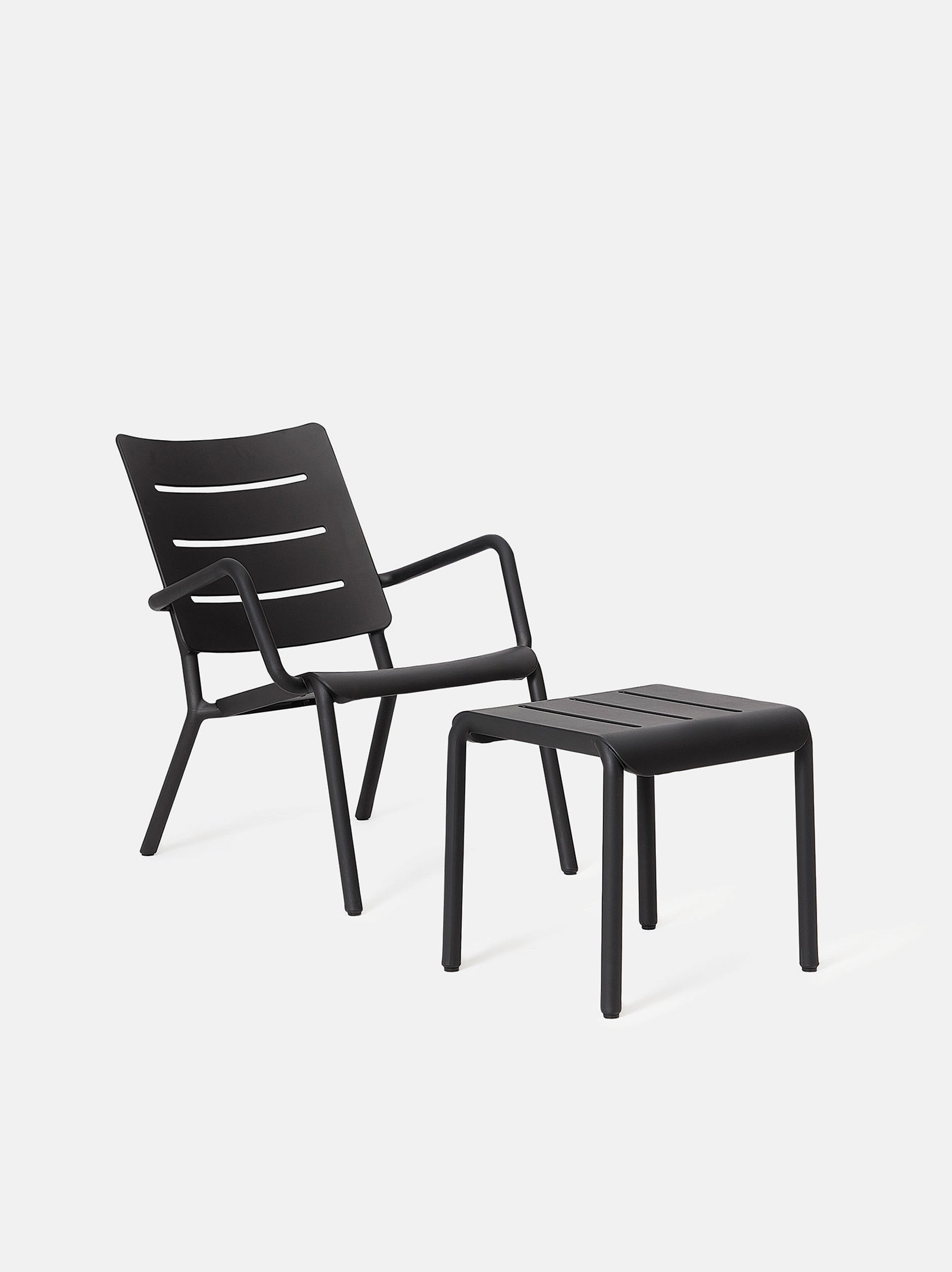 Outo Side Table Black / One Size
