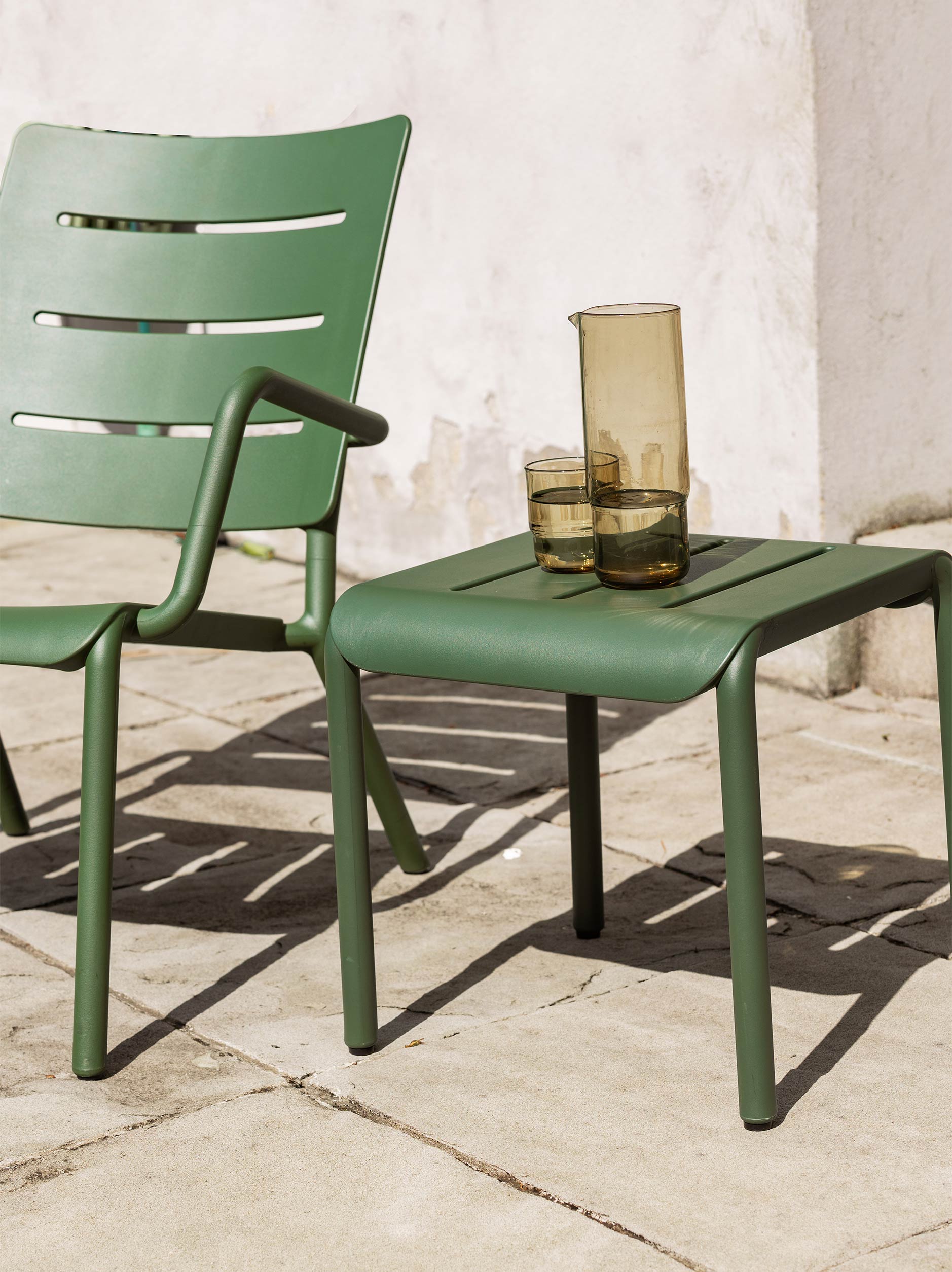 Outo Side Table Dark Green / One Size