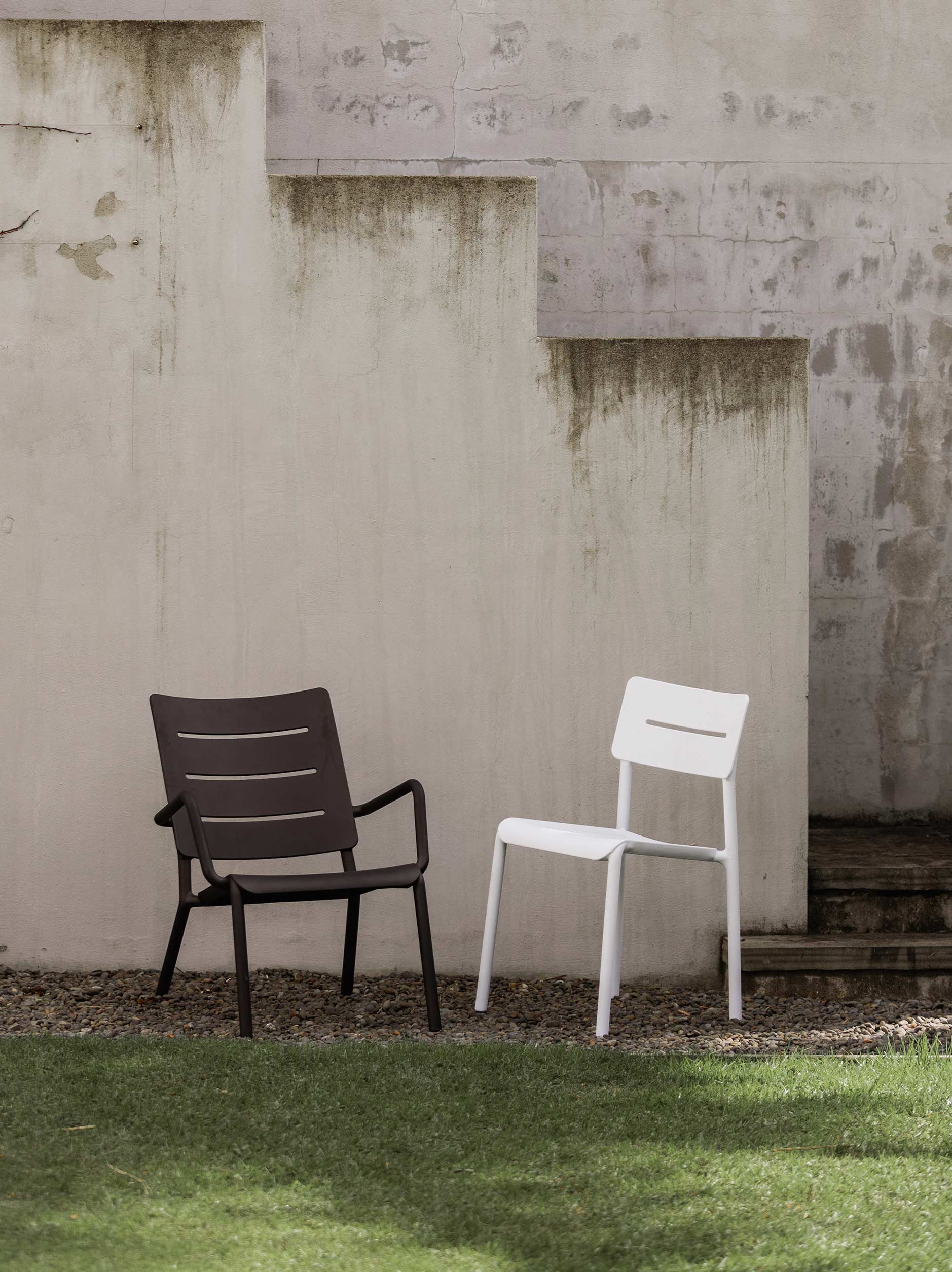 Outo Chair White / One Size