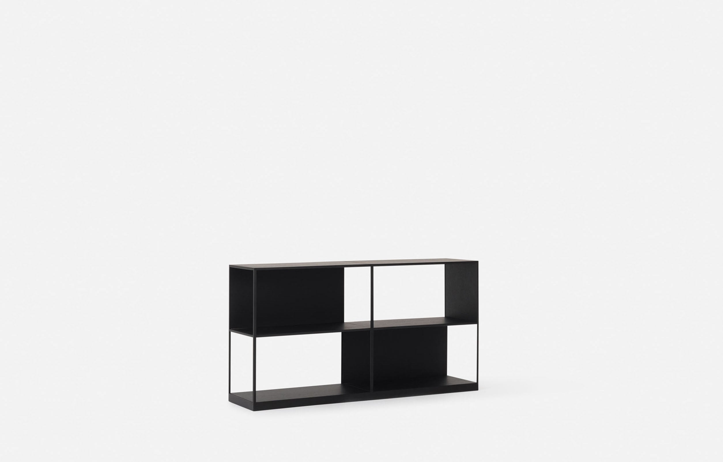 Linear Shelf Low Double Black / One Size