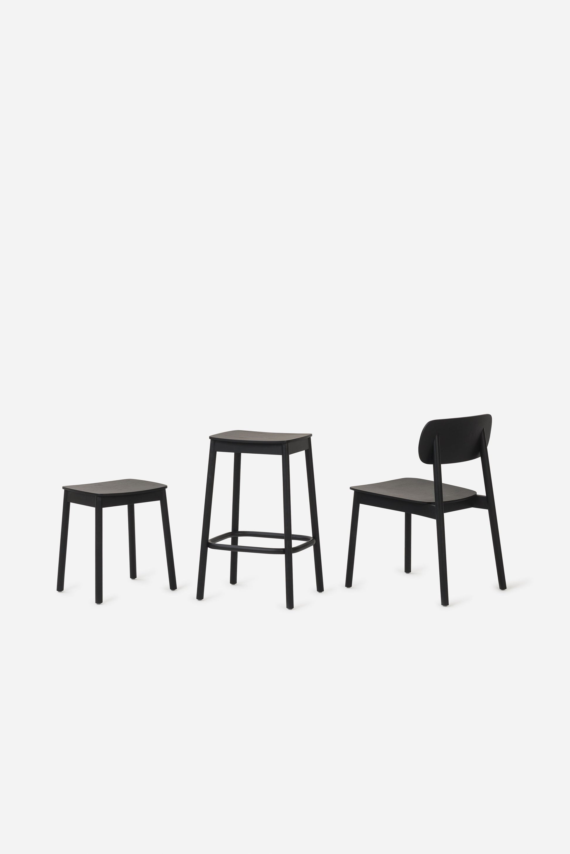 Radial Stool Low Black / 46.5cmh