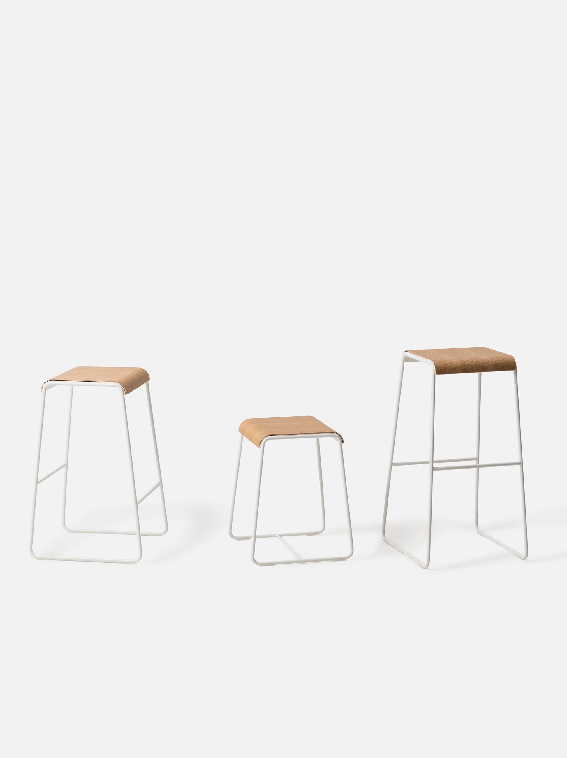 S2 Stool White/Oak / Large