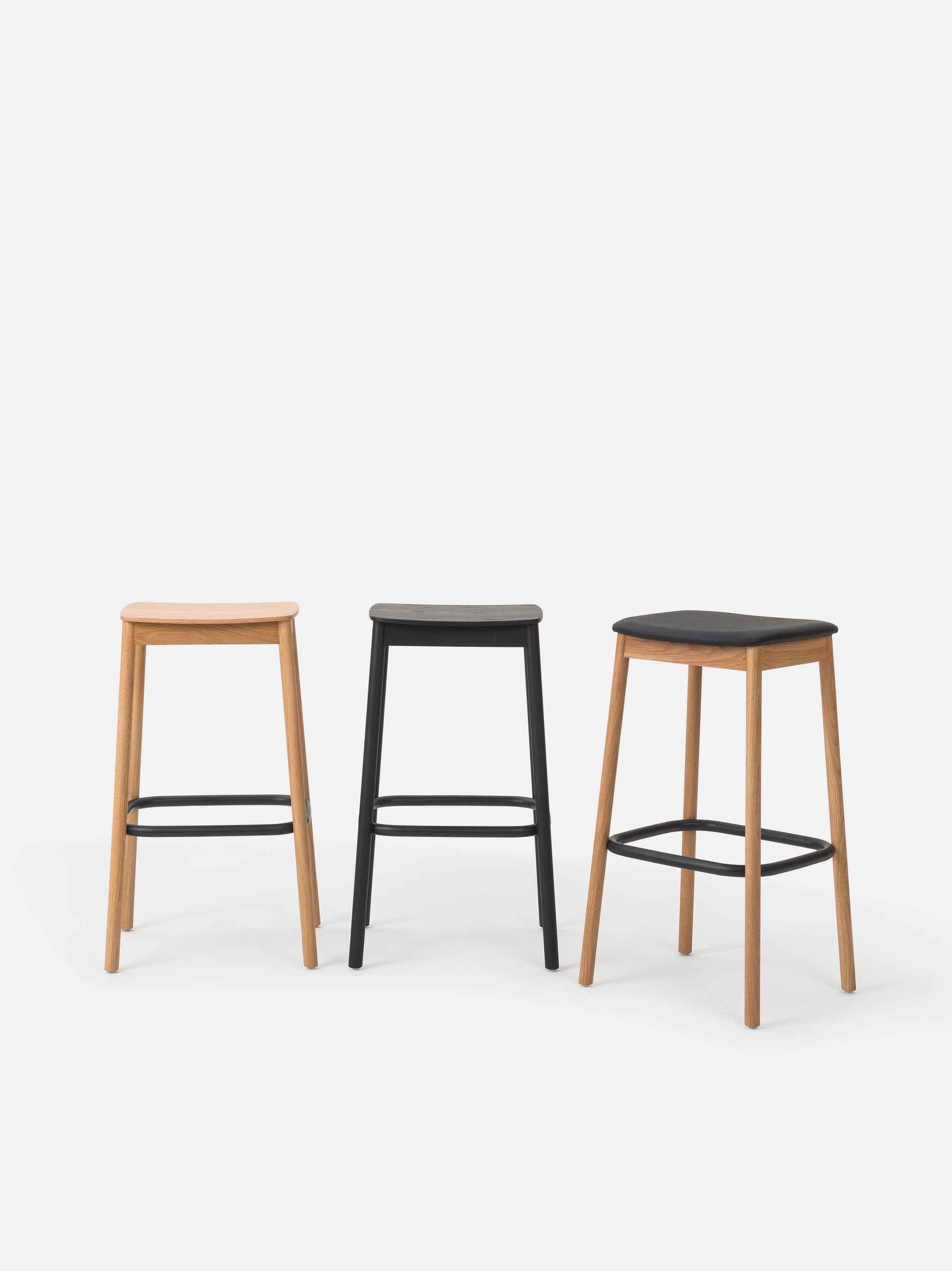 Radial Stool Oak/Black / 76.5cmh