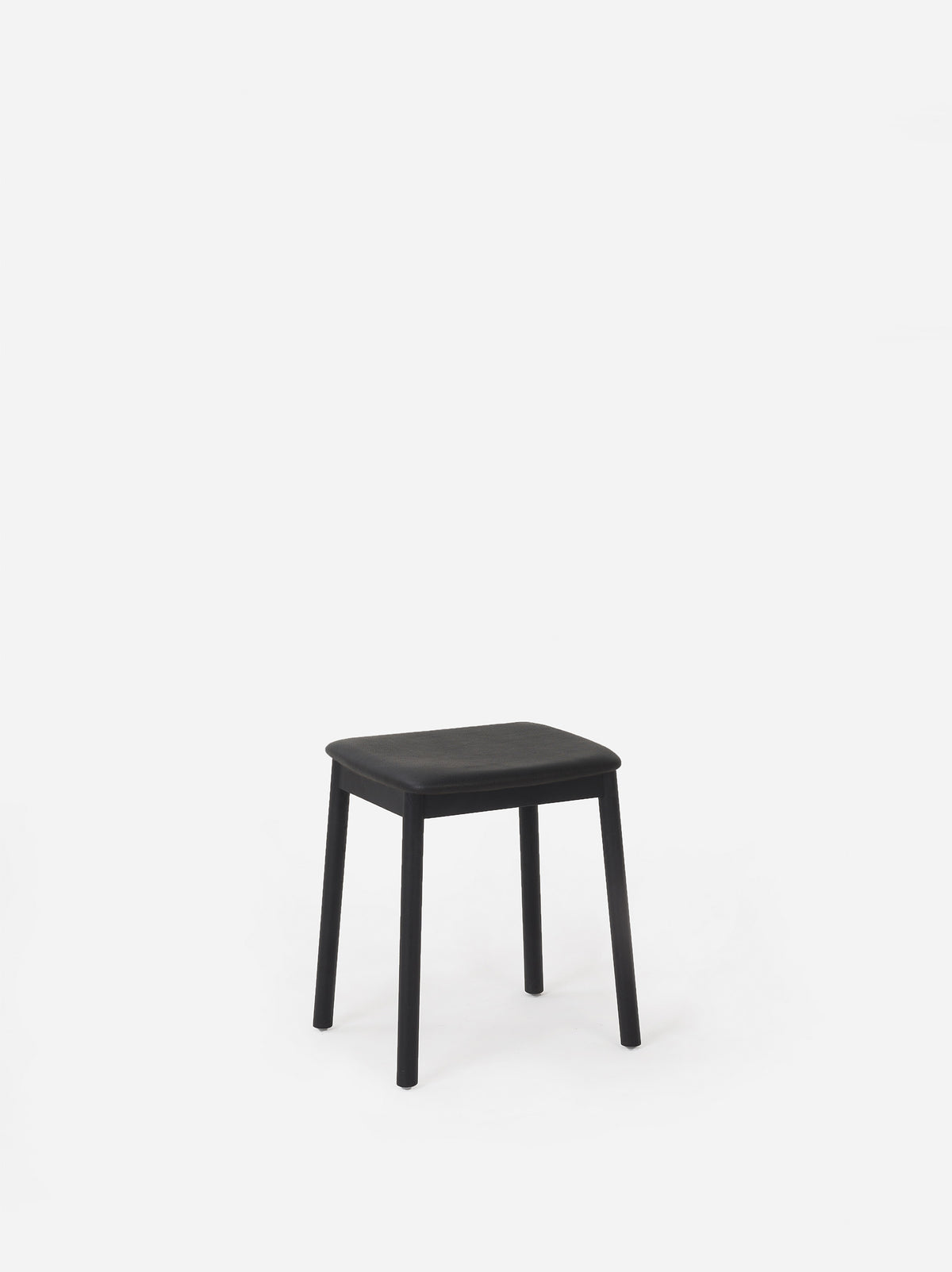 Radial Stool Low w/ Leather Seat Black / 48cmh