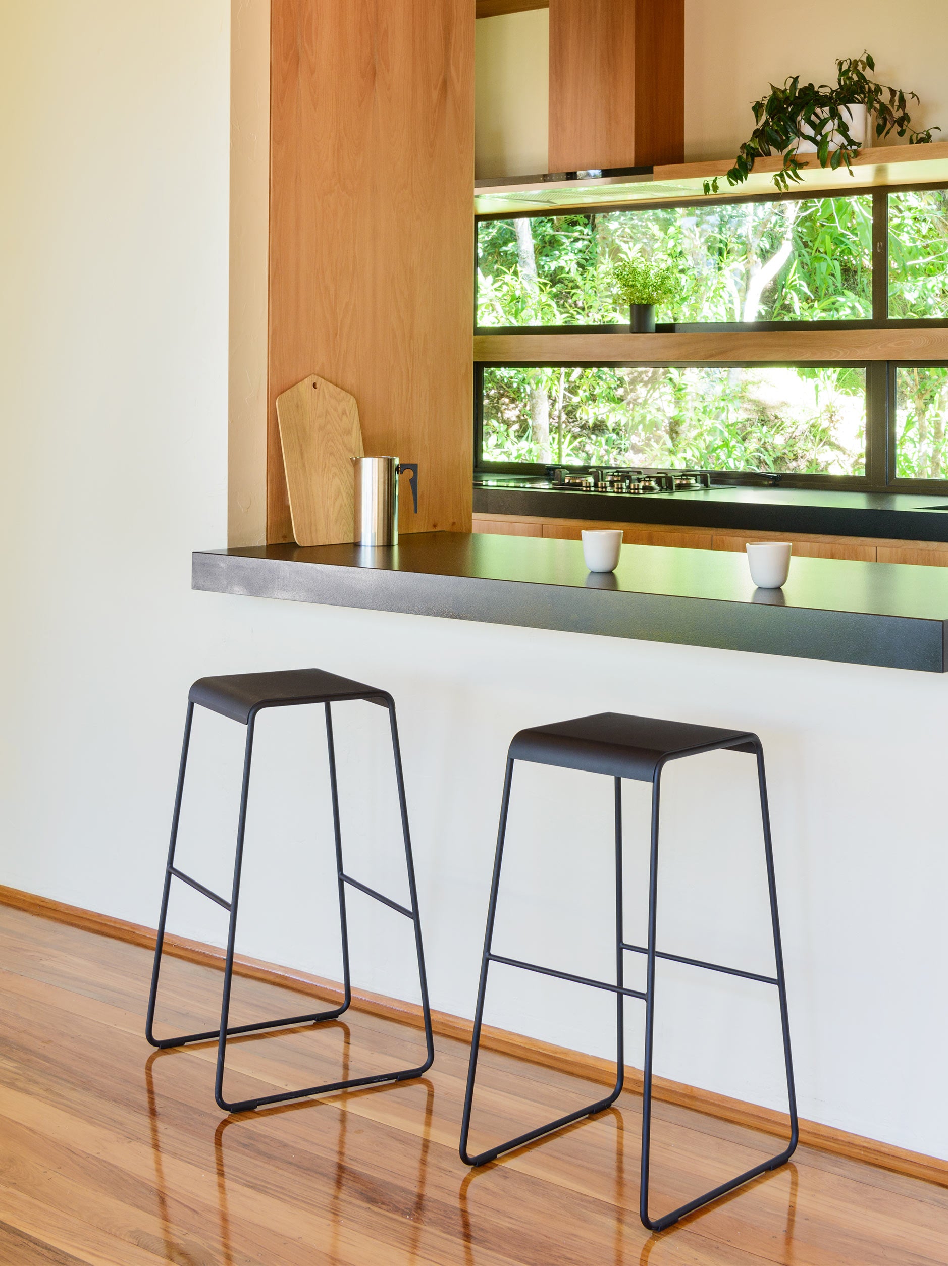 S2 Stool Black / Large
