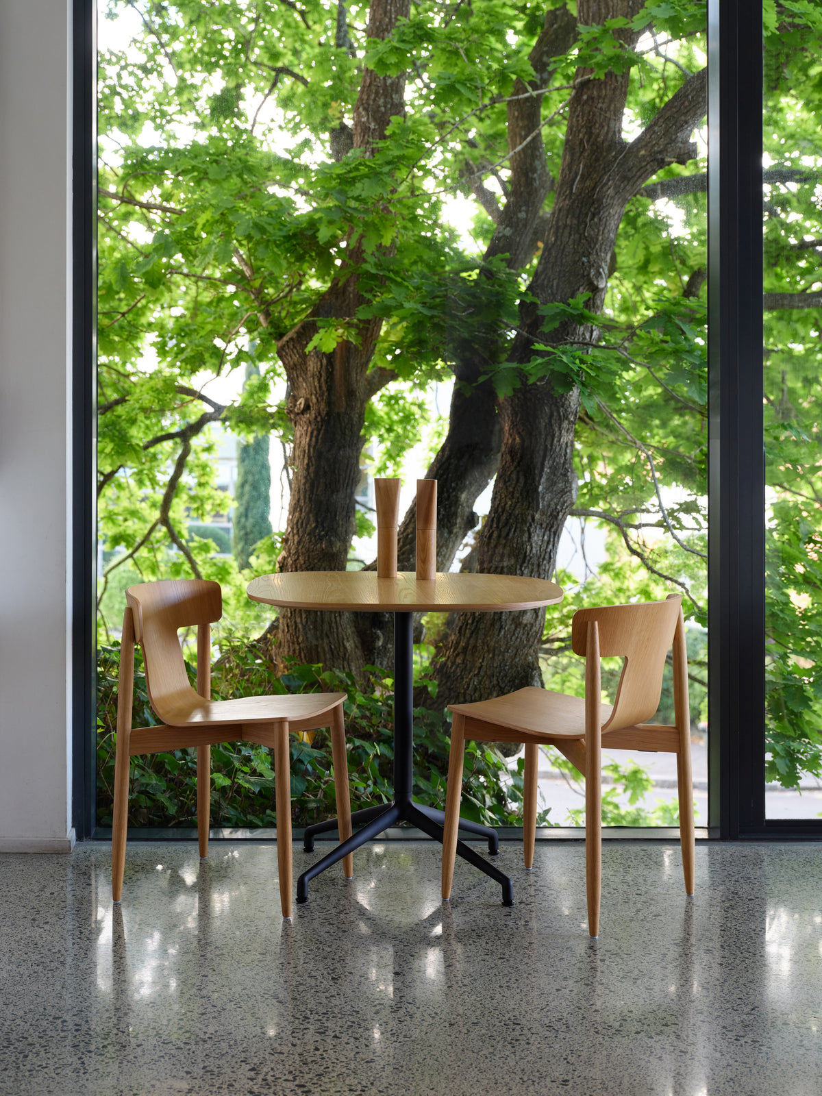 730 Series Dining Table Scround Top Oak / 80x80
