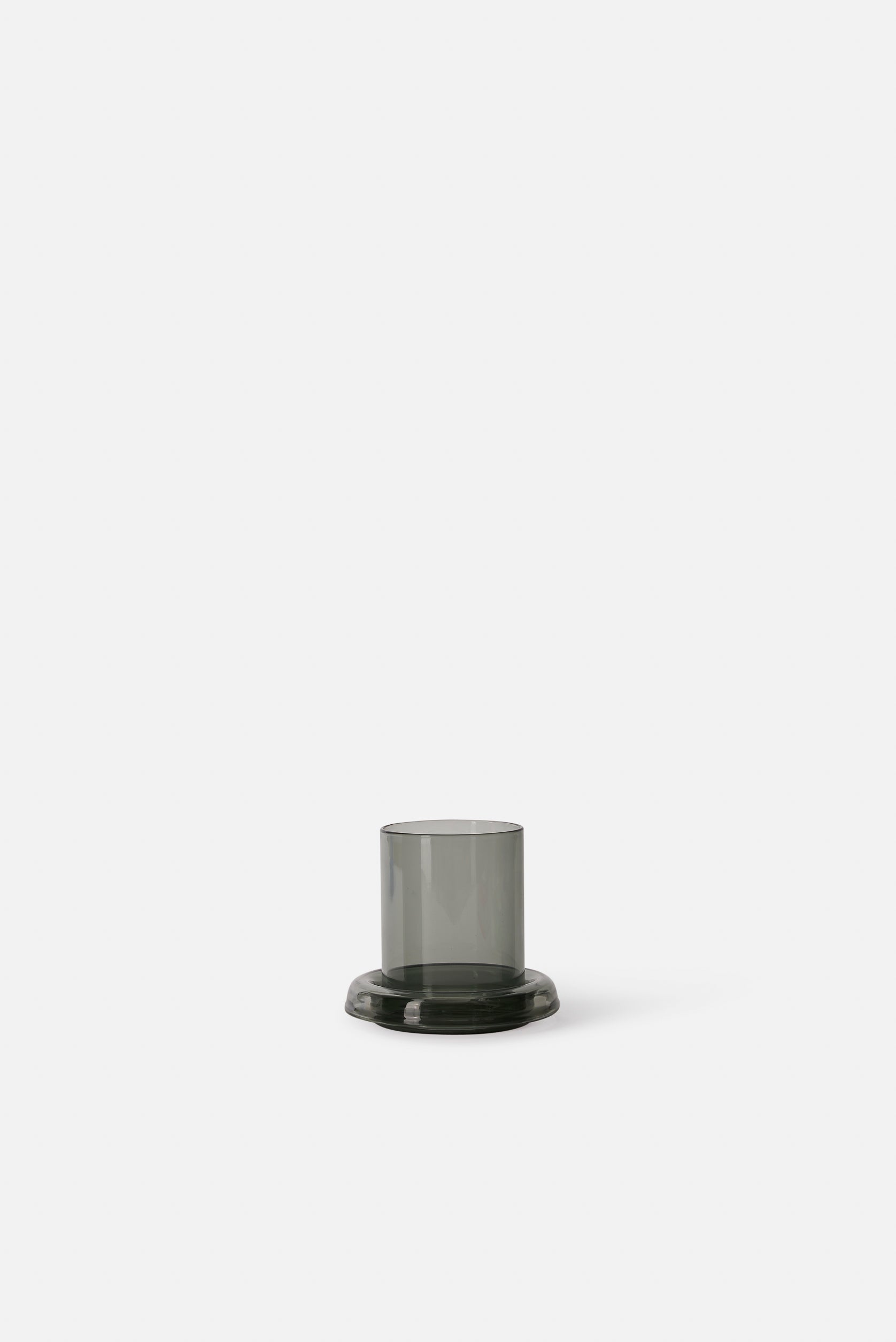 Cascade Hurricane Lamp Smoke / Small