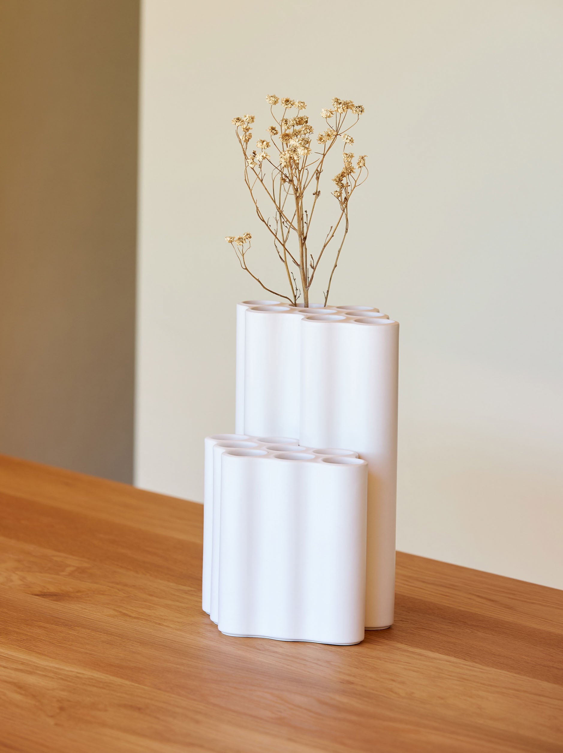 Vitra Nuage Ceramic Vase White / Medium