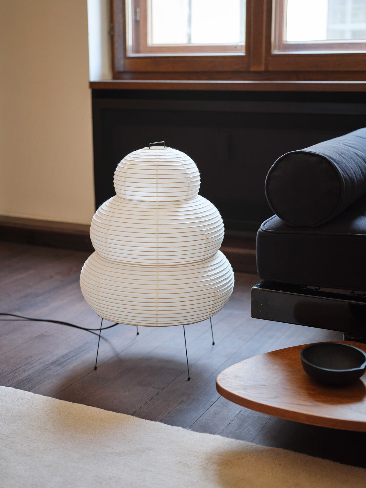 Vitra Akari 24N Table Lamp White / 40x40x58cmh