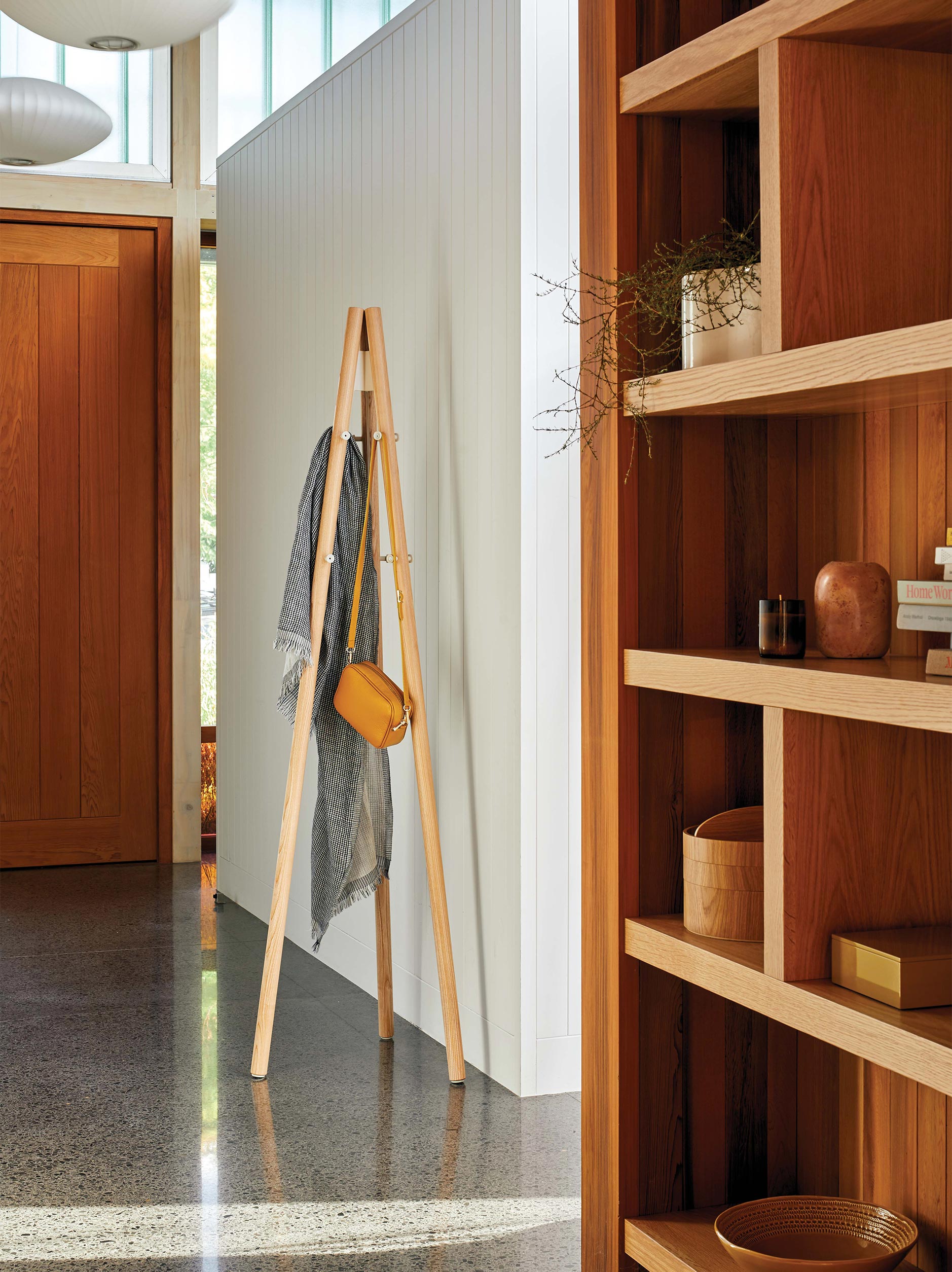 Artek Kiila Coat Stand Oak/White / One Size