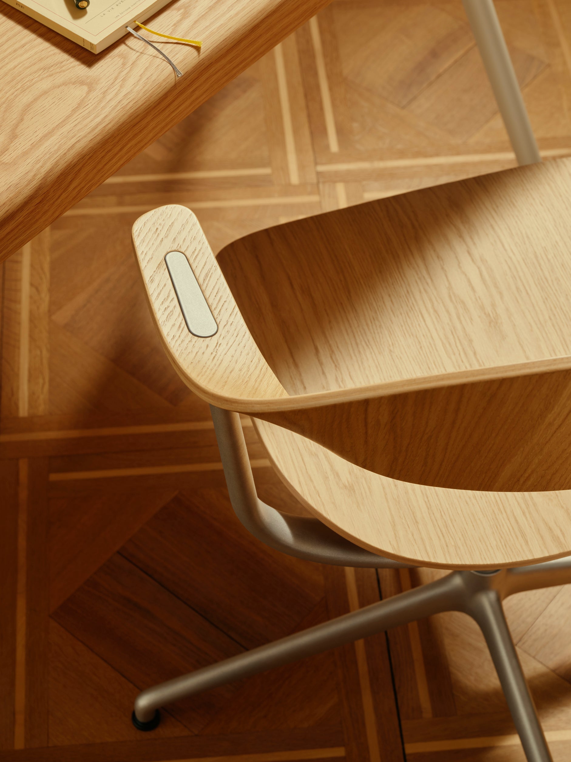 Vitra Mynt Armchair Multi / One Size