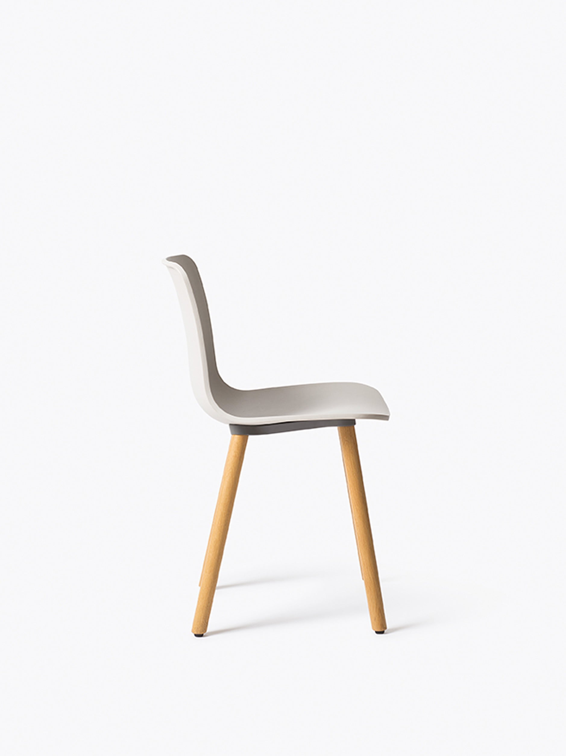 Vitra HAL Light Oak Chair Warm Grey / One Size
