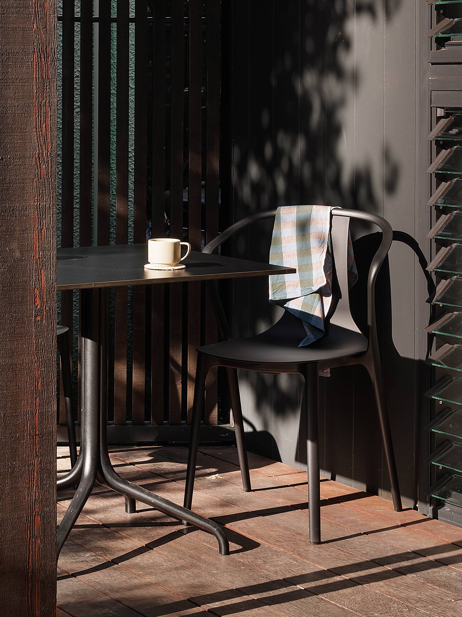 Vitra Belleville Plastic Armchair Black / One Size
